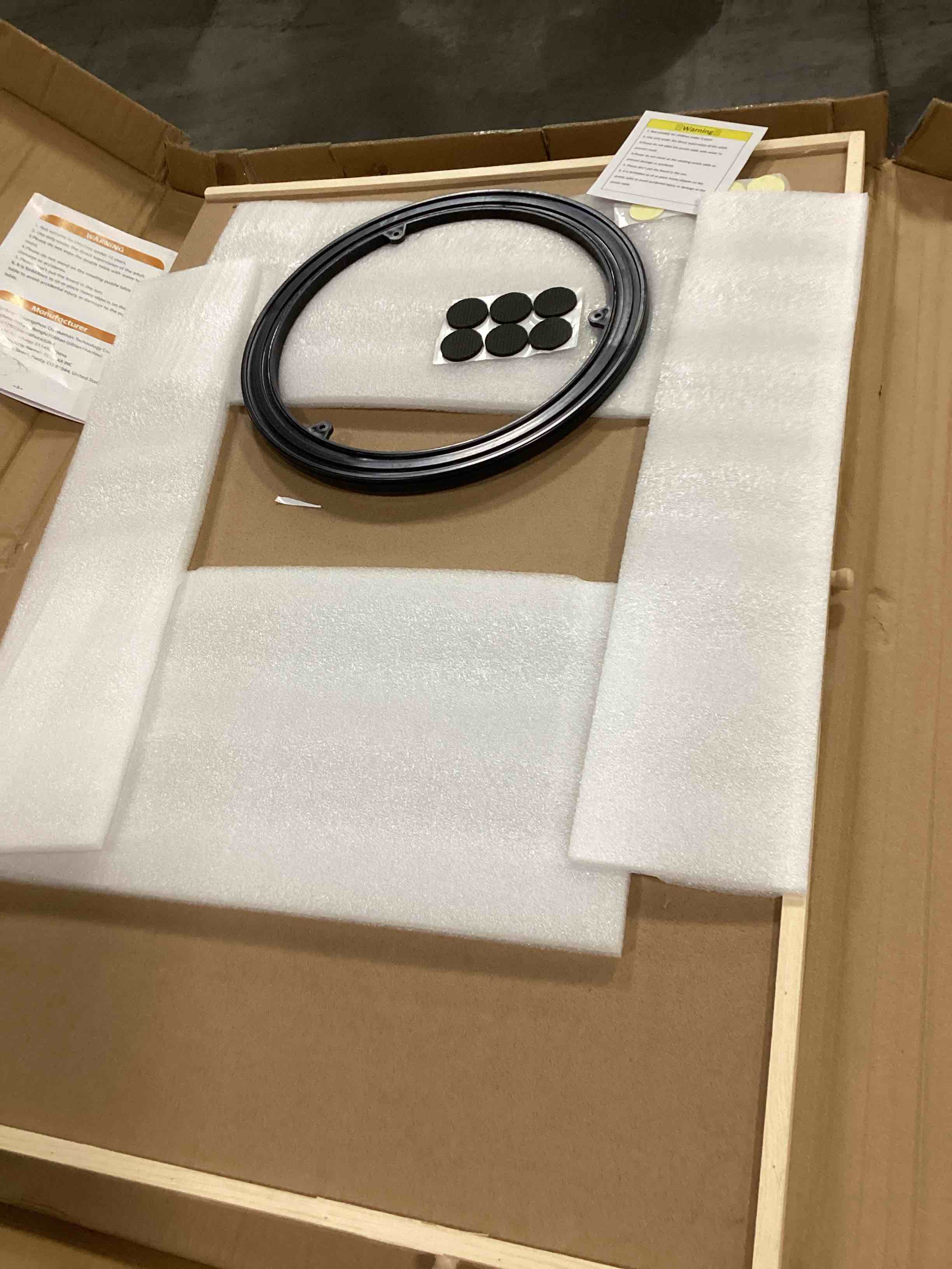 https://s3.amazonaws.com/lotting-images-prod/bidfta/BLU5873514_1720610176086.jpeg