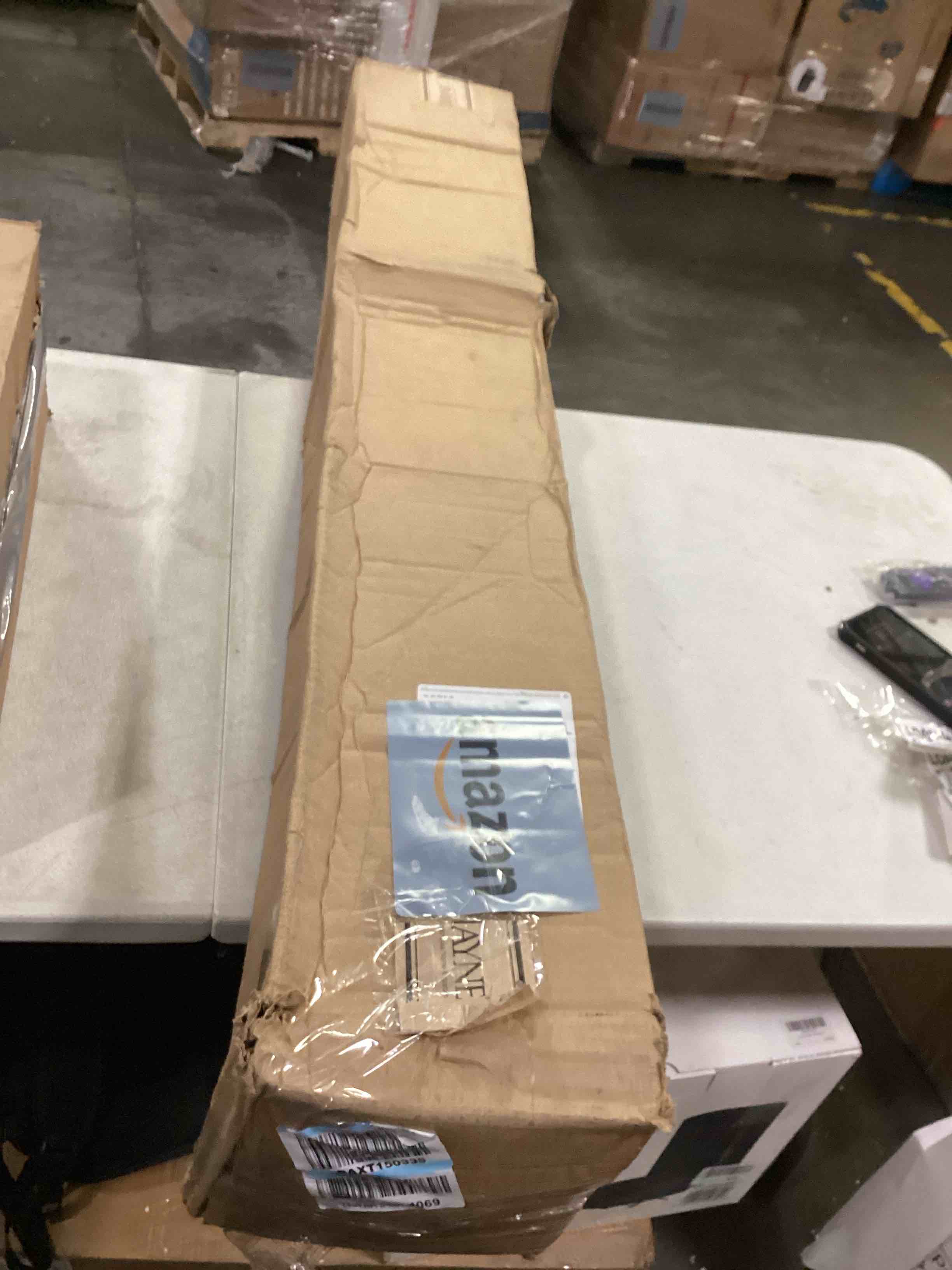 https://s3.amazonaws.com/lotting-images-prod/bidfta/BLU5873527_1720613471060.jpeg