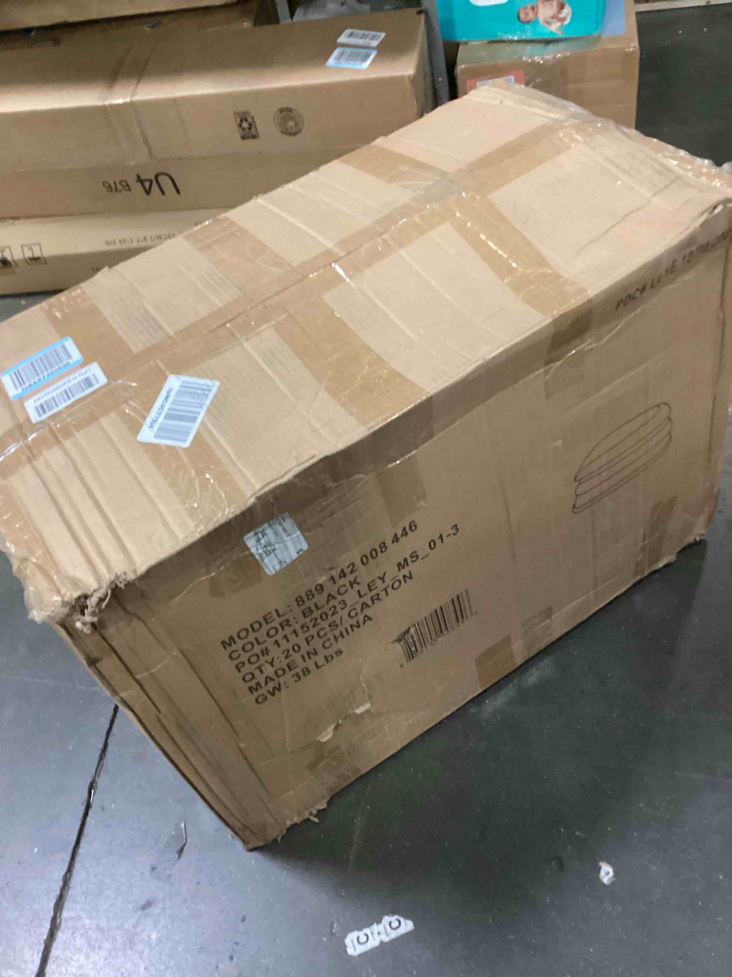 https://s3.amazonaws.com/lotting-images-prod/bidfta/BLU5873711_1720708199441.jpeg
