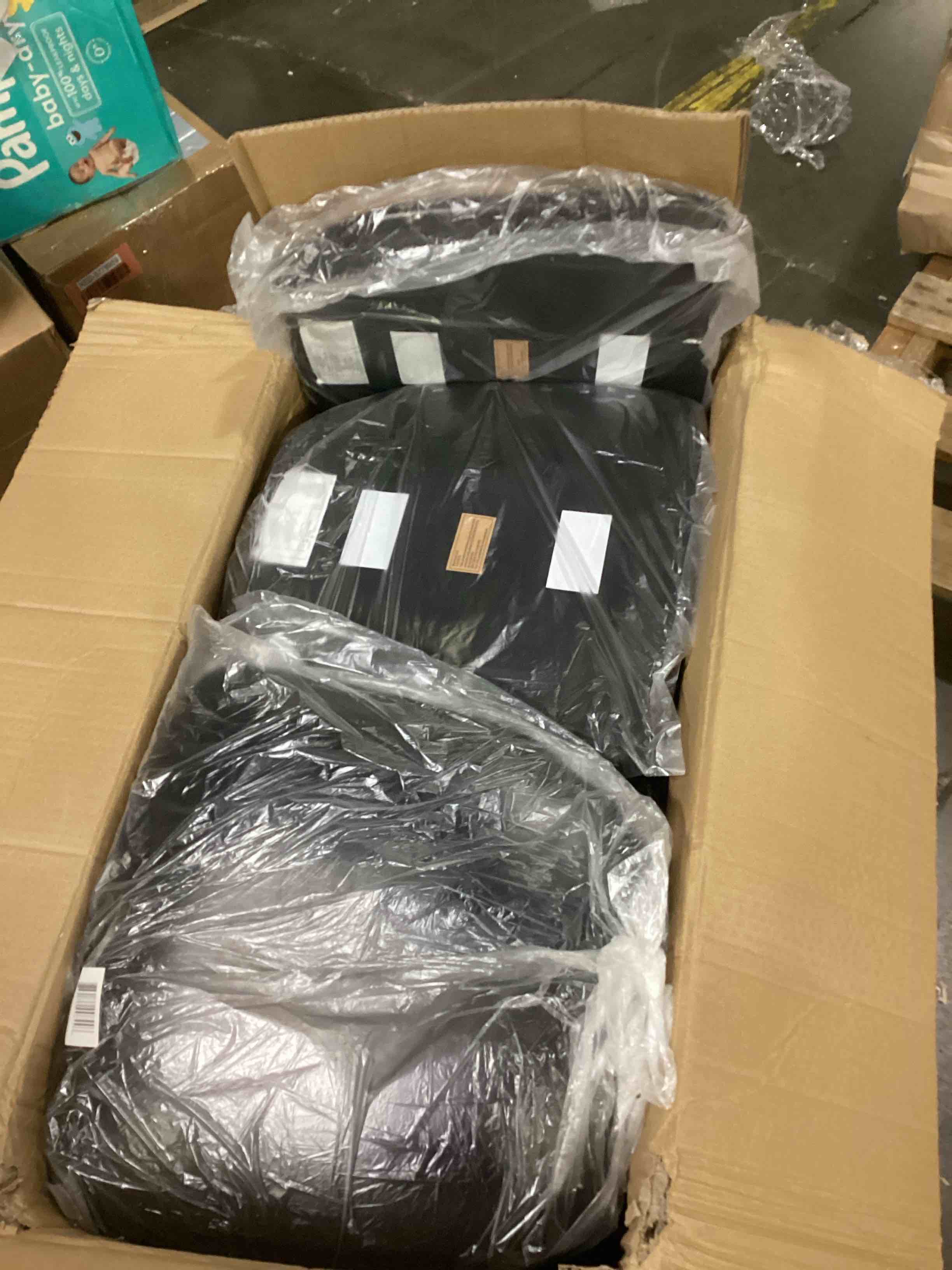 https://s3.amazonaws.com/lotting-images-prod/bidfta/BLU5873711_1720708229842.jpeg