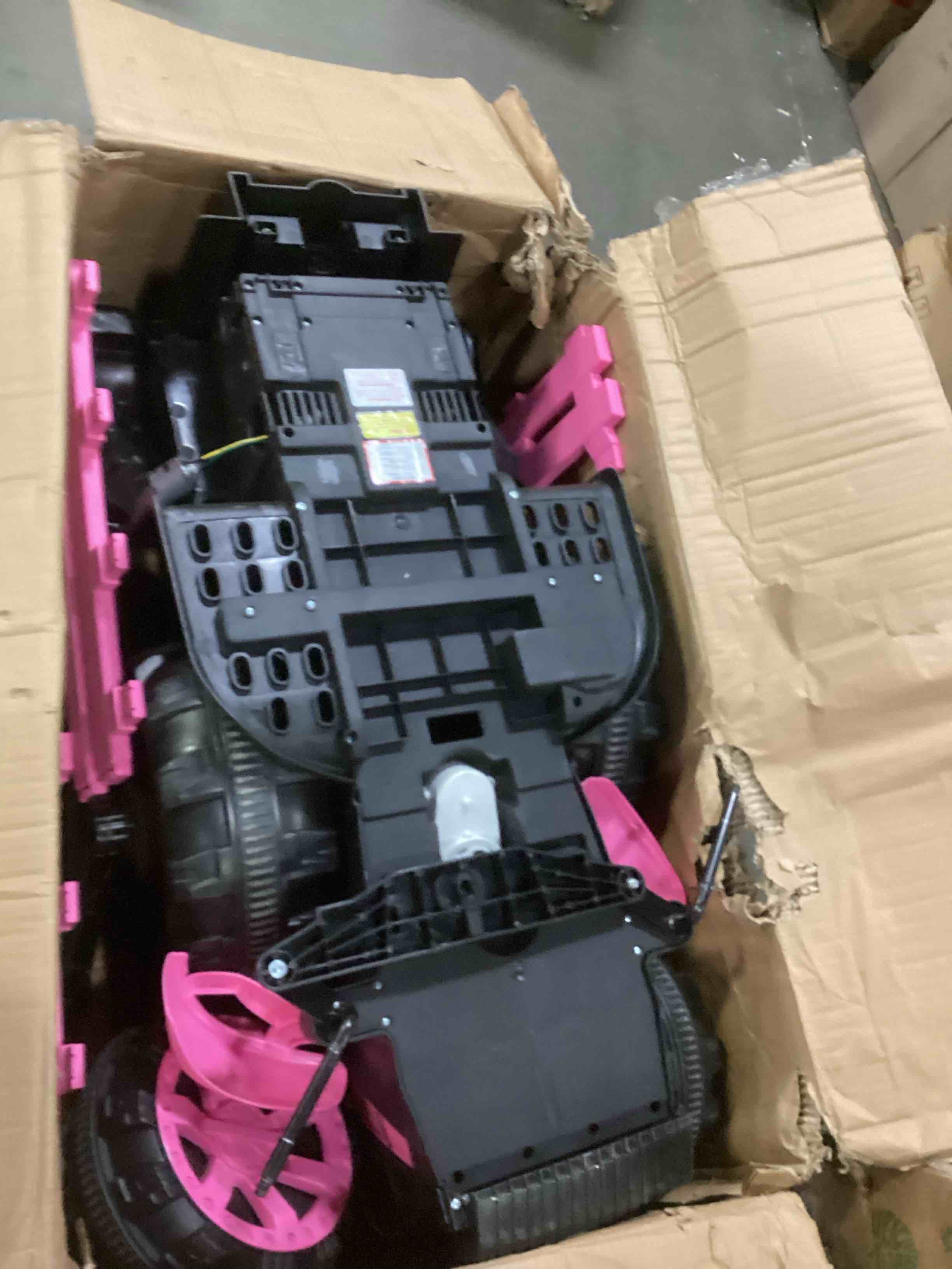 https://s3.amazonaws.com/lotting-images-prod/bidfta/BLU5873733_1720712361876.jpeg