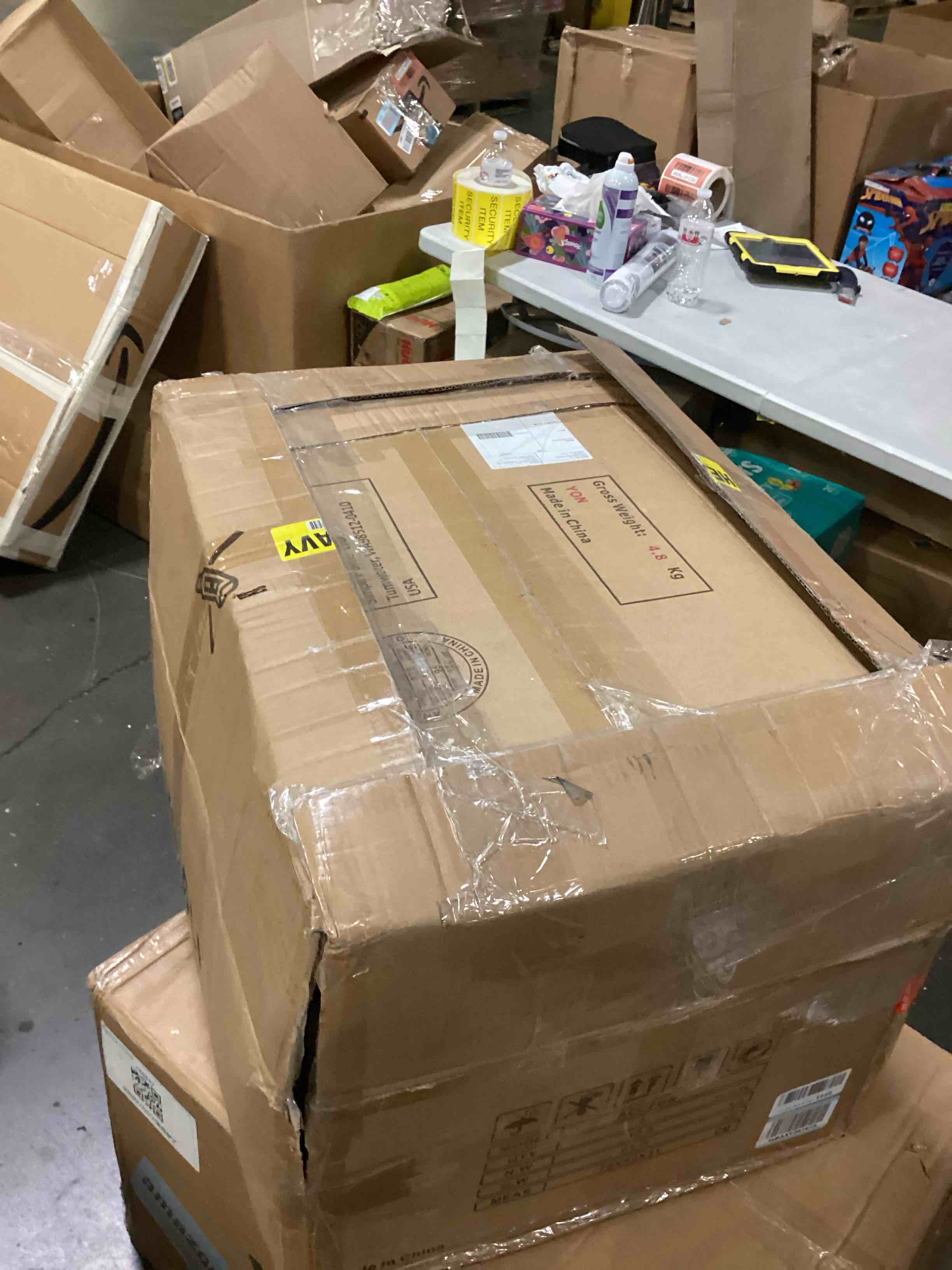 https://s3.amazonaws.com/lotting-images-prod/bidfta/BLU5873778_1720724546725.jpeg