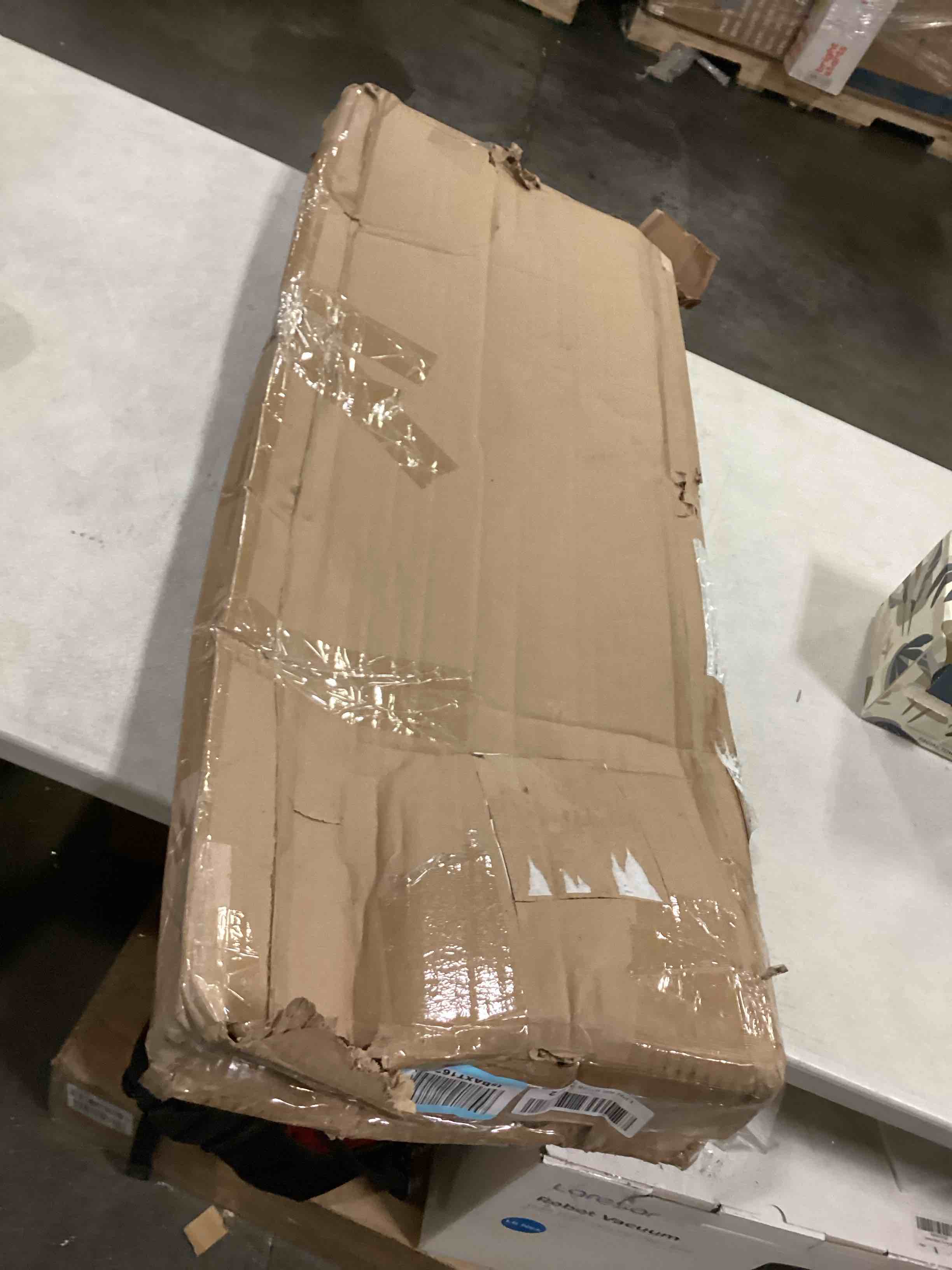 https://s3.amazonaws.com/lotting-images-prod/bidfta/BLU5873785_1720783147571.jpeg