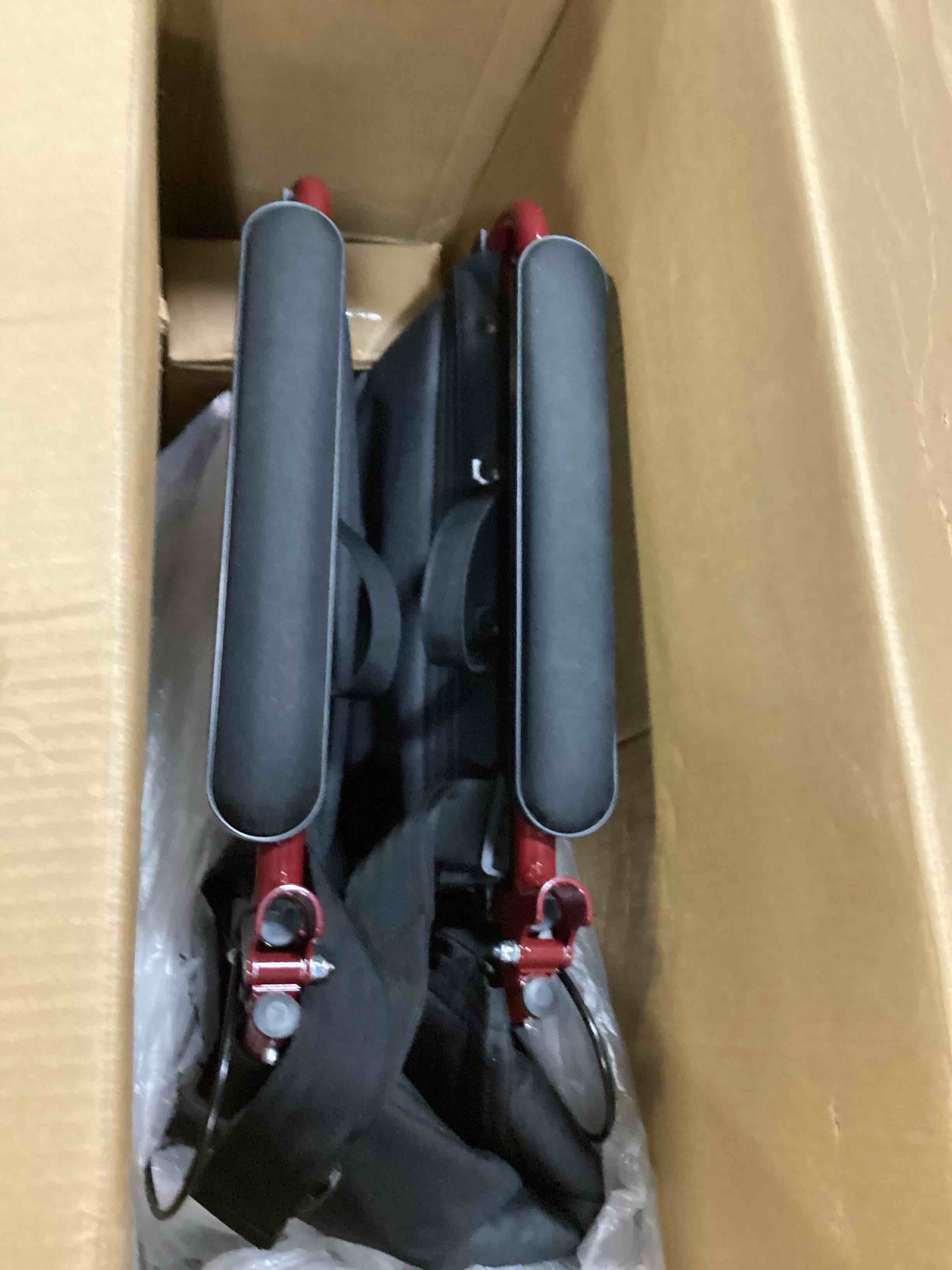 https://s3.amazonaws.com/lotting-images-prod/bidfta/BLU5873789_1720784293945.jpeg