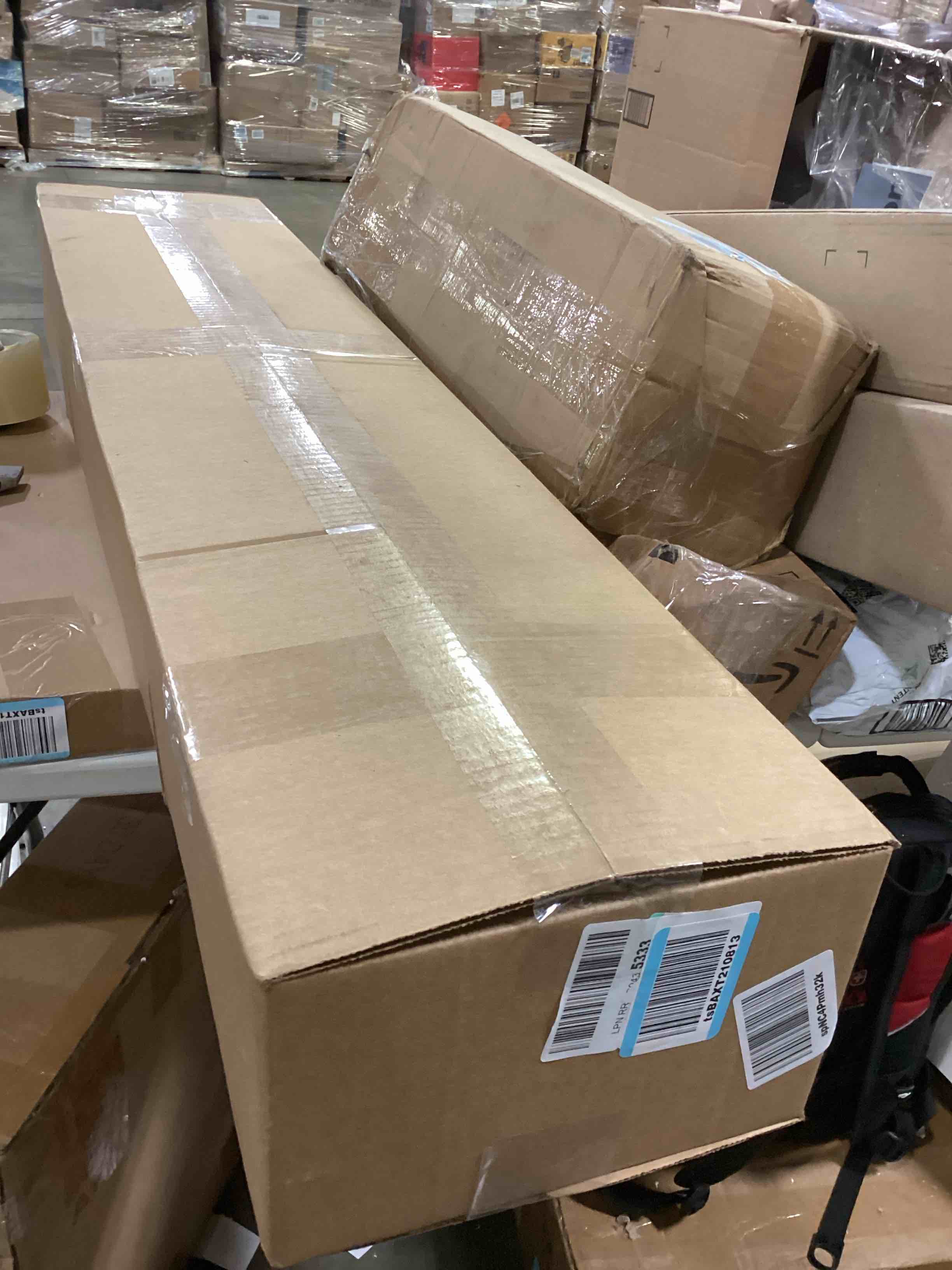 https://s3.amazonaws.com/lotting-images-prod/bidfta/BLU5873996_1721235992362.jpeg