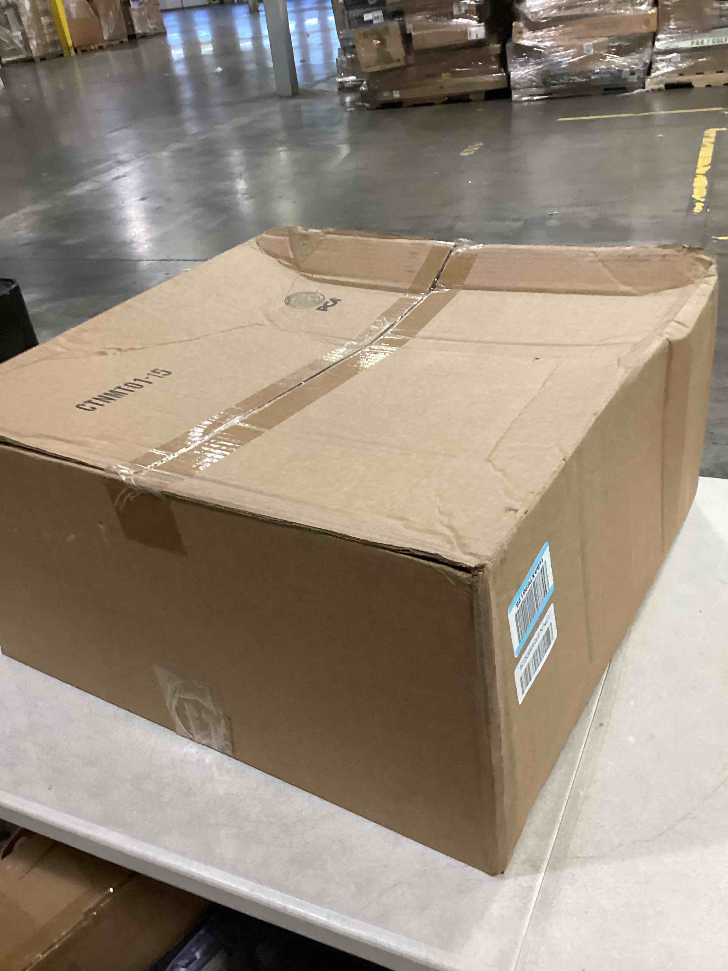 https://s3.amazonaws.com/lotting-images-prod/bidfta/BLU5874194_1721395832456.jpeg