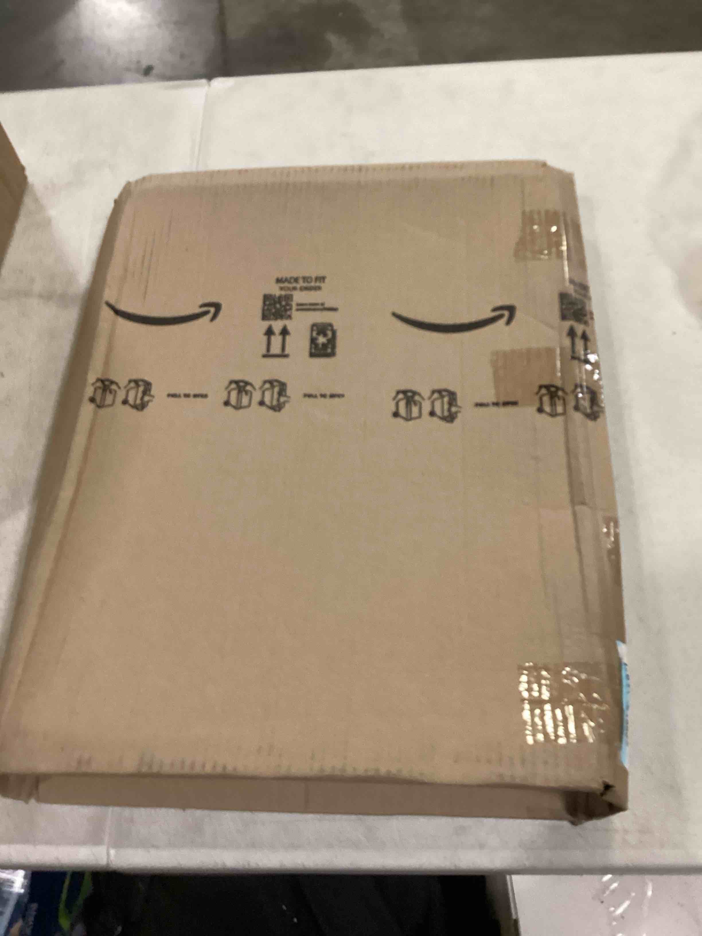 https://s3.amazonaws.com/lotting-images-prod/bidfta/BLU5874347_1721673551855.jpeg