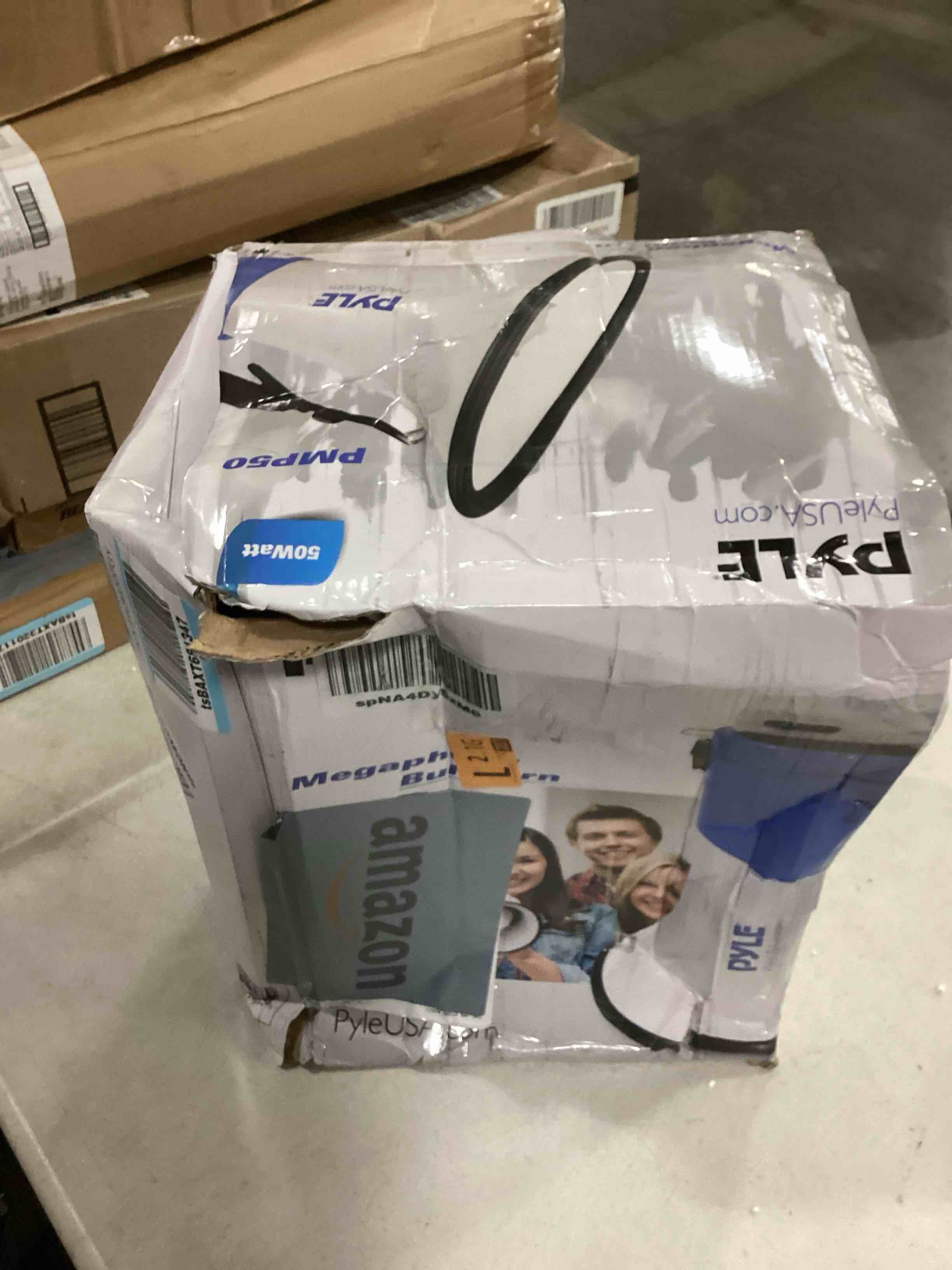 https://s3.amazonaws.com/lotting-images-prod/bidfta/BLU5874395_1721739550373.jpeg