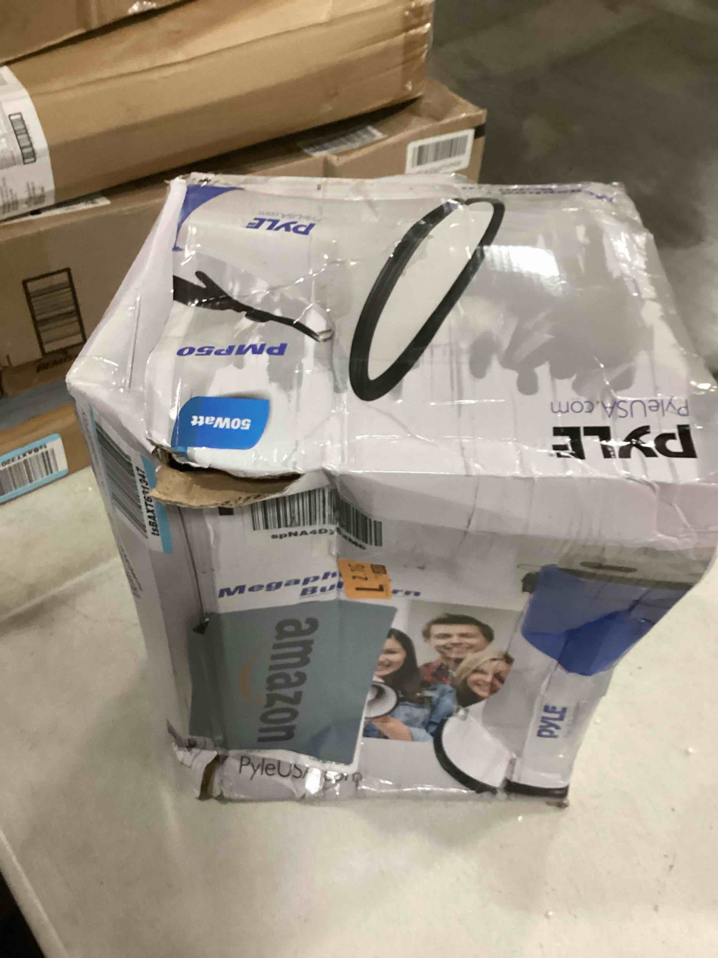 https://s3.amazonaws.com/lotting-images-prod/bidfta/BLU5874395_1721739551352.jpeg