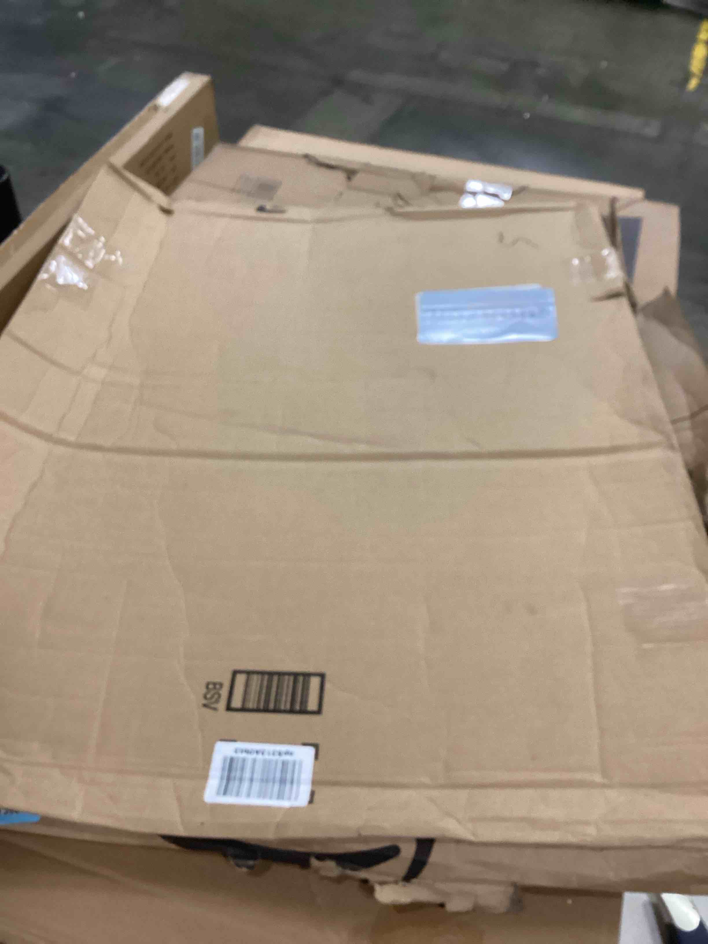 https://s3.amazonaws.com/lotting-images-prod/bidfta/BLU5874423_1721754372760.jpeg
