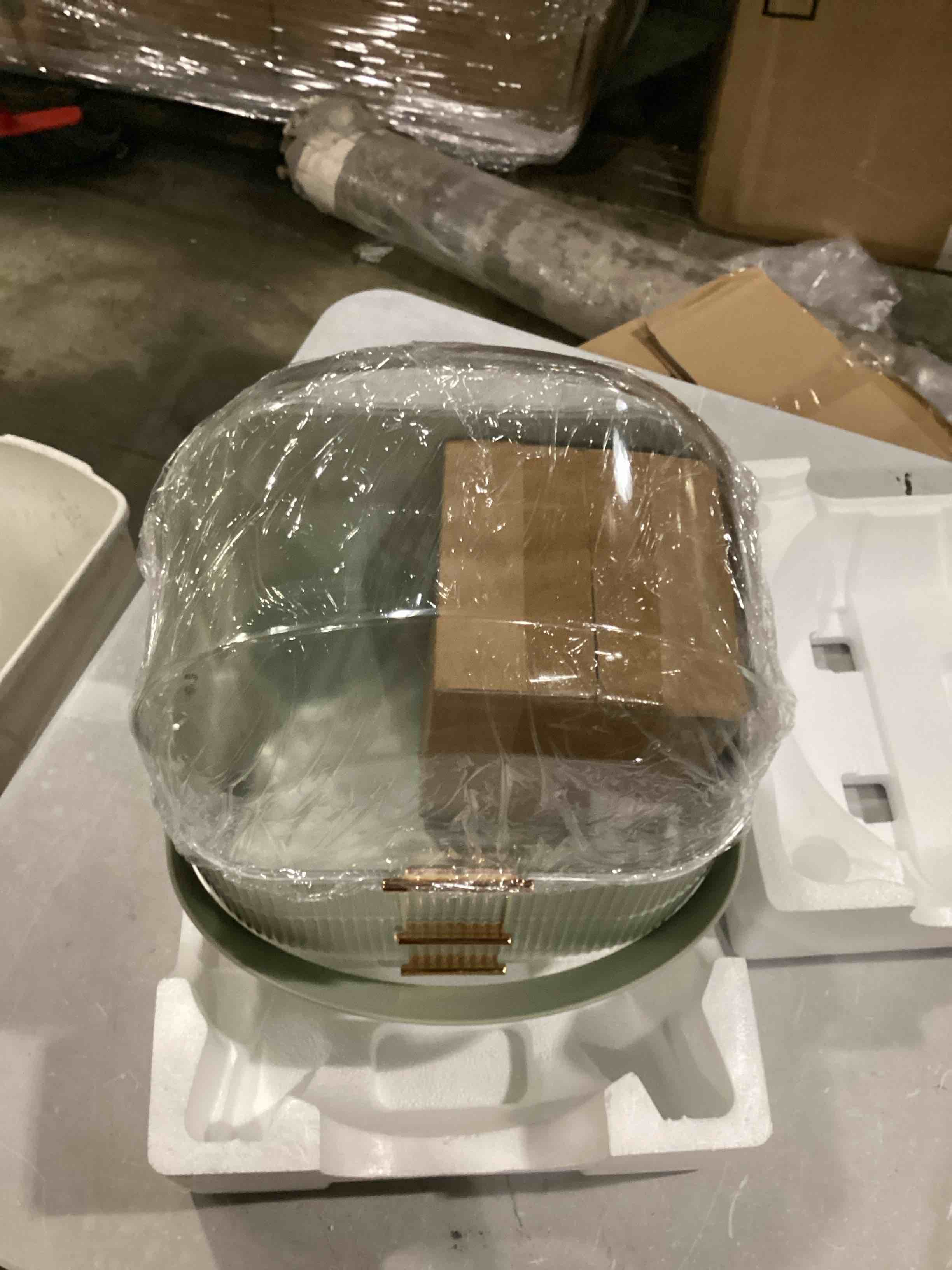 https://s3.amazonaws.com/lotting-images-prod/bidfta/BLU5874540_1719918559645.jpeg