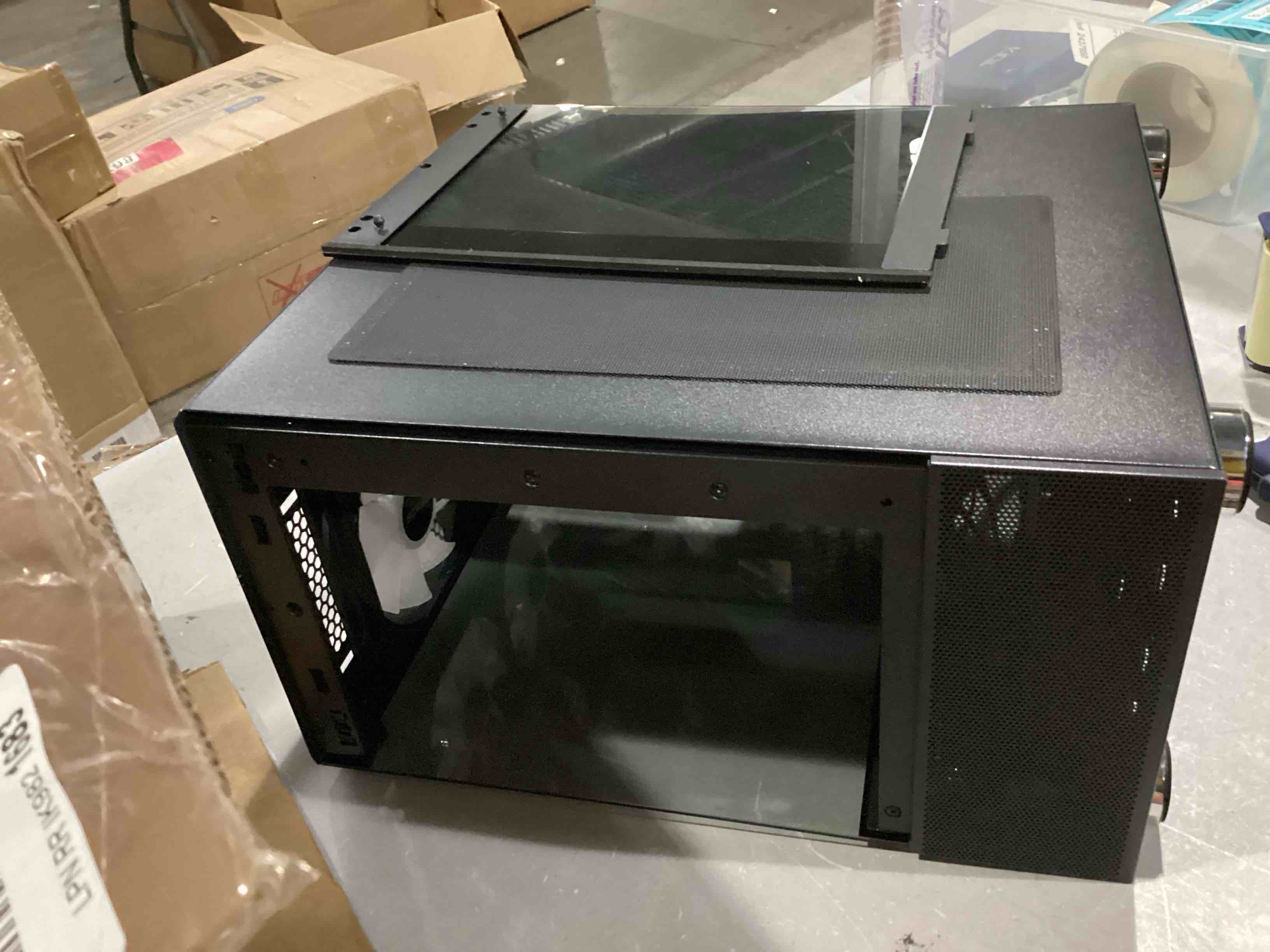 https://s3.amazonaws.com/lotting-images-prod/bidfta/BLU5874558_1719920739932.jpeg