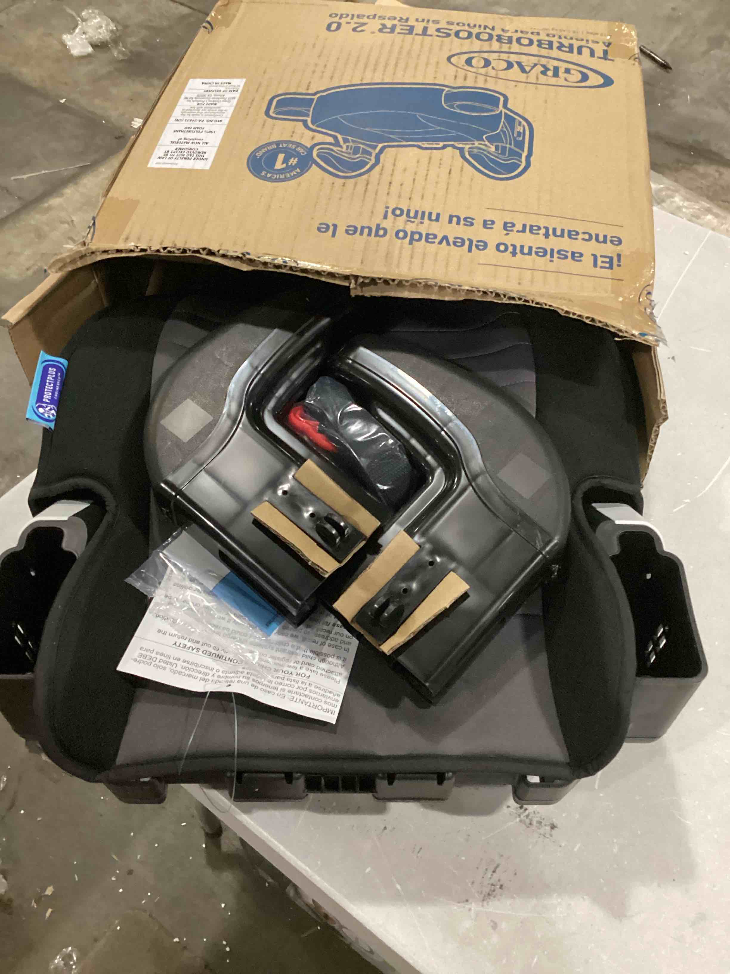 https://s3.amazonaws.com/lotting-images-prod/bidfta/BLU5874717_1720020348301.jpeg
