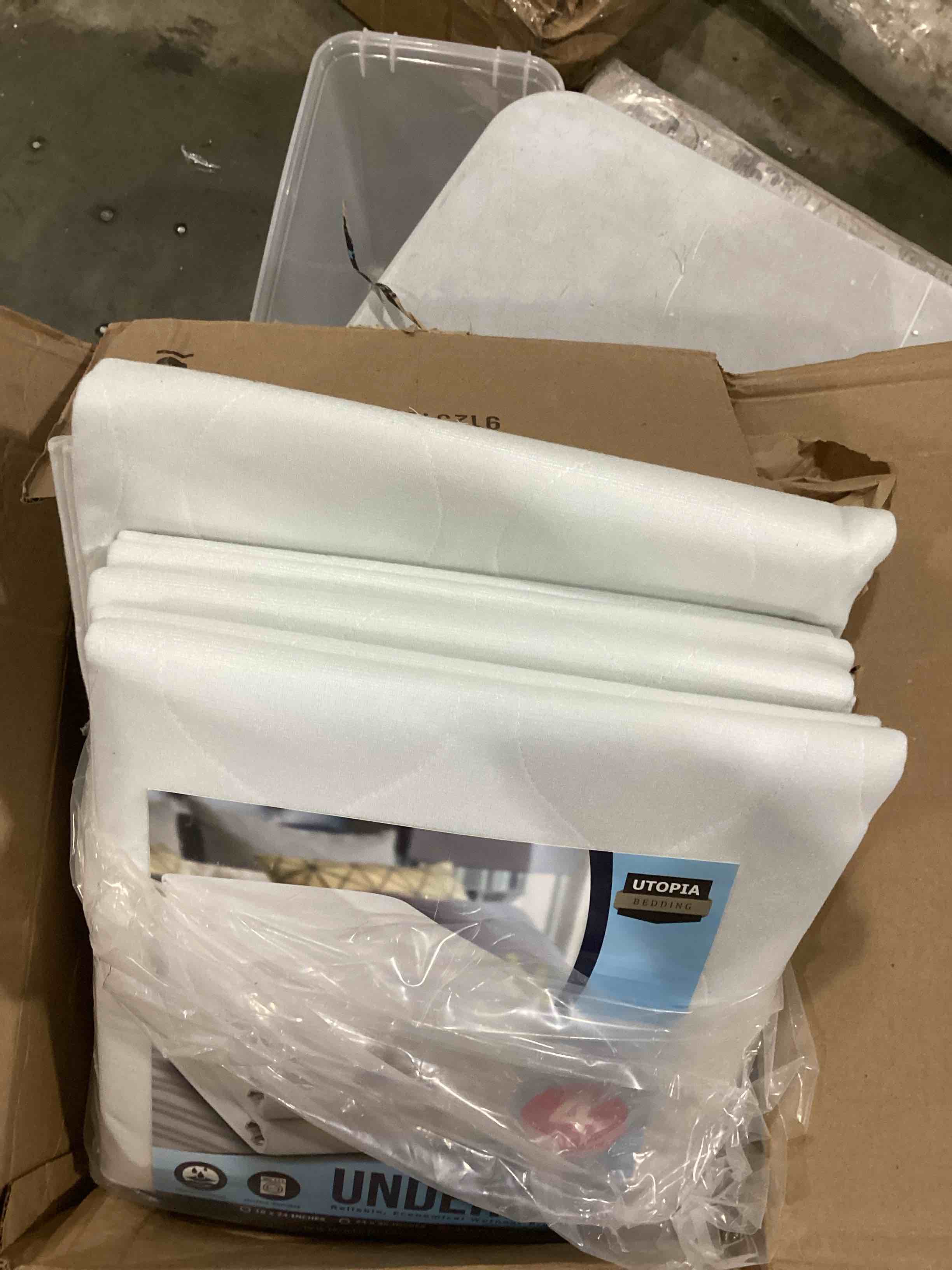 https://s3.amazonaws.com/lotting-images-prod/bidfta/BLU5874718_1720020426705.jpeg