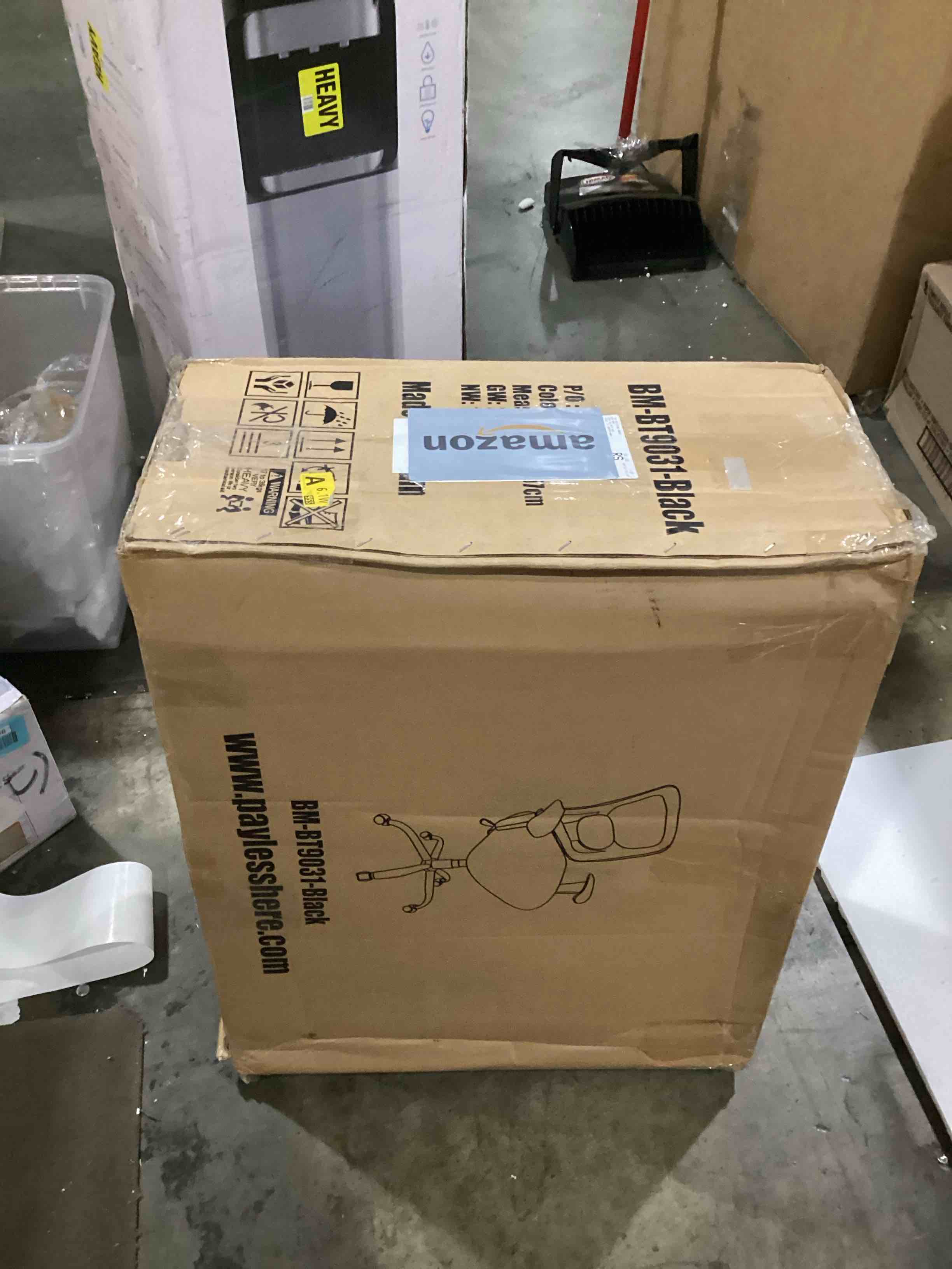 https://s3.amazonaws.com/lotting-images-prod/bidfta/BLU5874939_1720533088163.jpeg