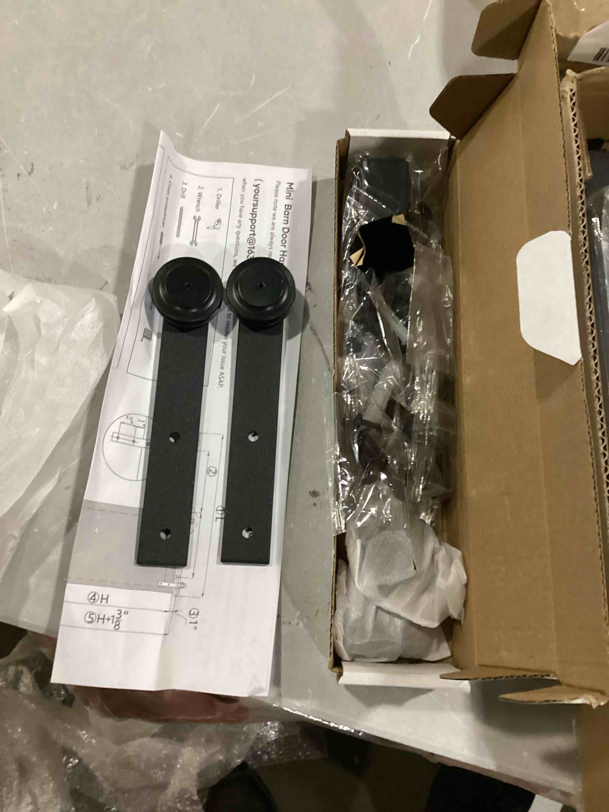 https://s3.amazonaws.com/lotting-images-prod/bidfta/BLU5874995_1720612462491.jpeg