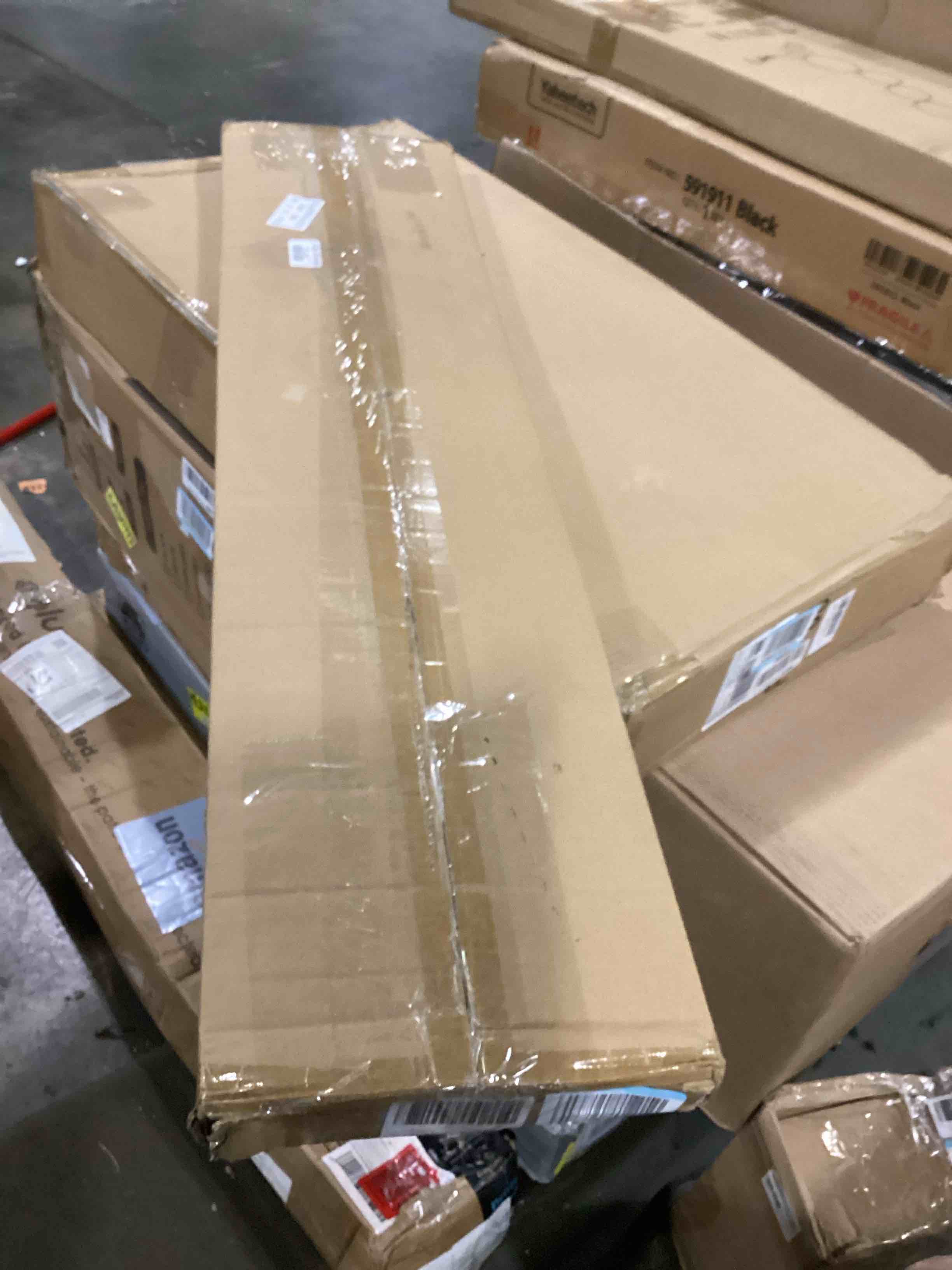 https://s3.amazonaws.com/lotting-images-prod/bidfta/BLU5875021_1720617995581.jpeg