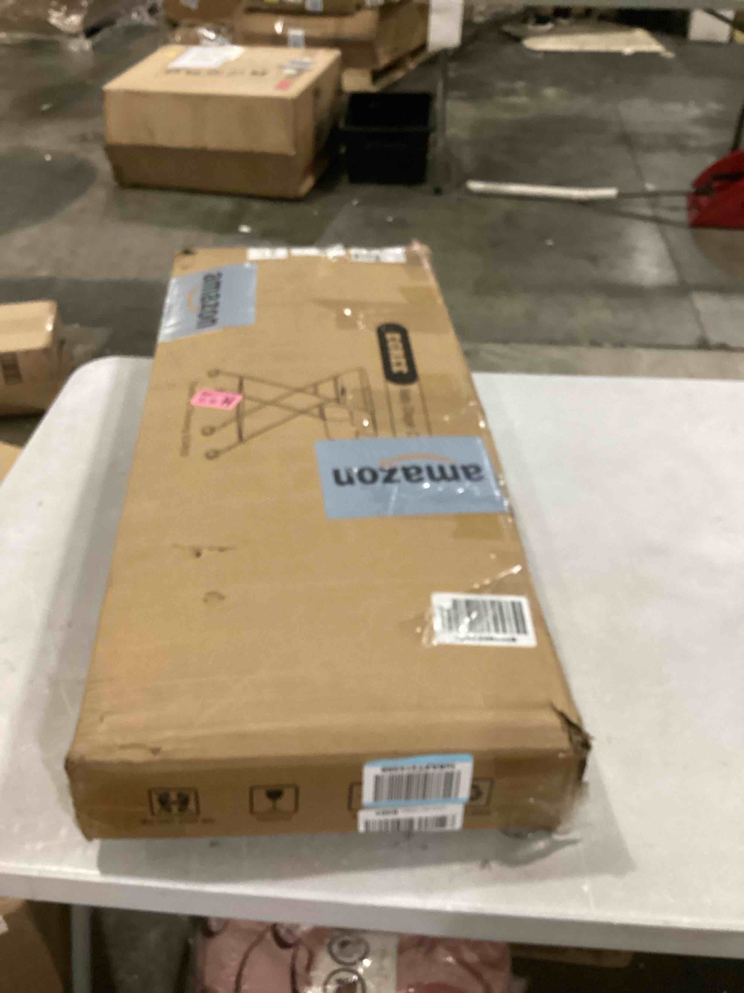 https://s3.amazonaws.com/lotting-images-prod/bidfta/BLU5875038_1720622185922.jpeg