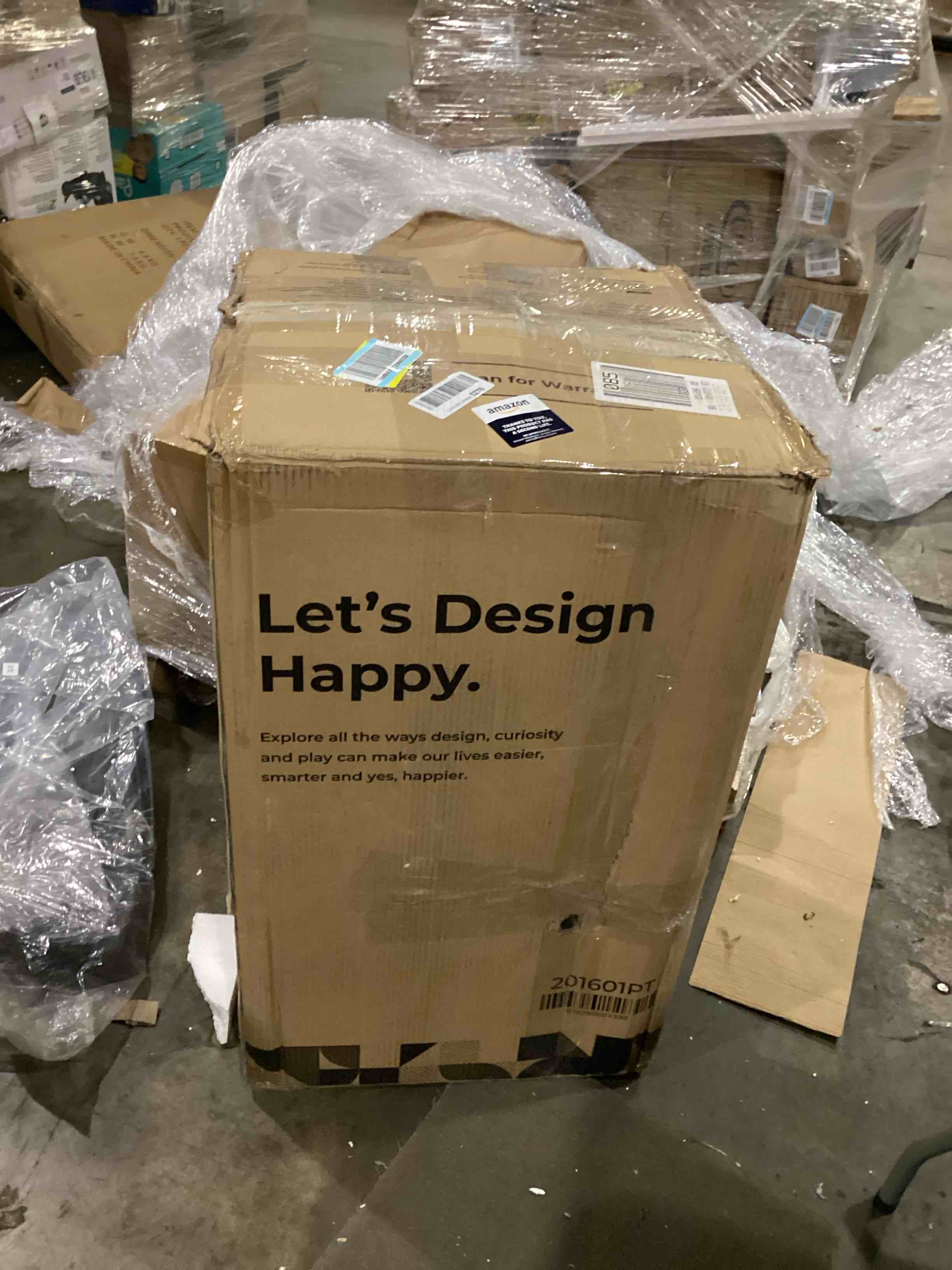 https://s3.amazonaws.com/lotting-images-prod/bidfta/BLU5875080_1720632496837.jpeg
