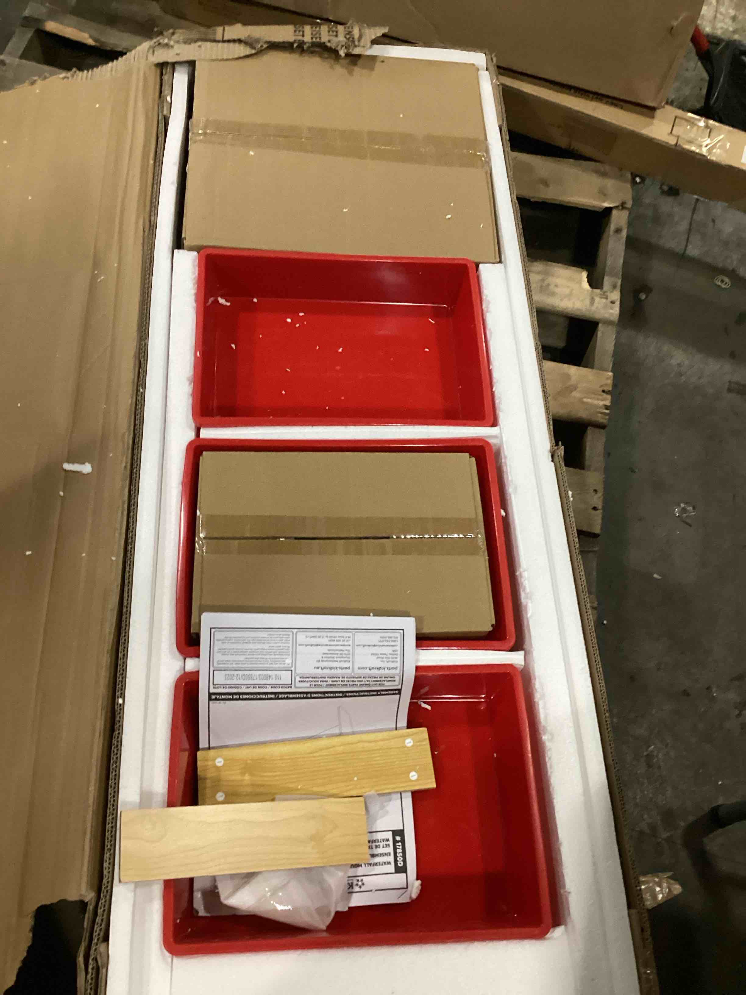 https://s3.amazonaws.com/lotting-images-prod/bidfta/BLU5875296_1720786483413.jpeg