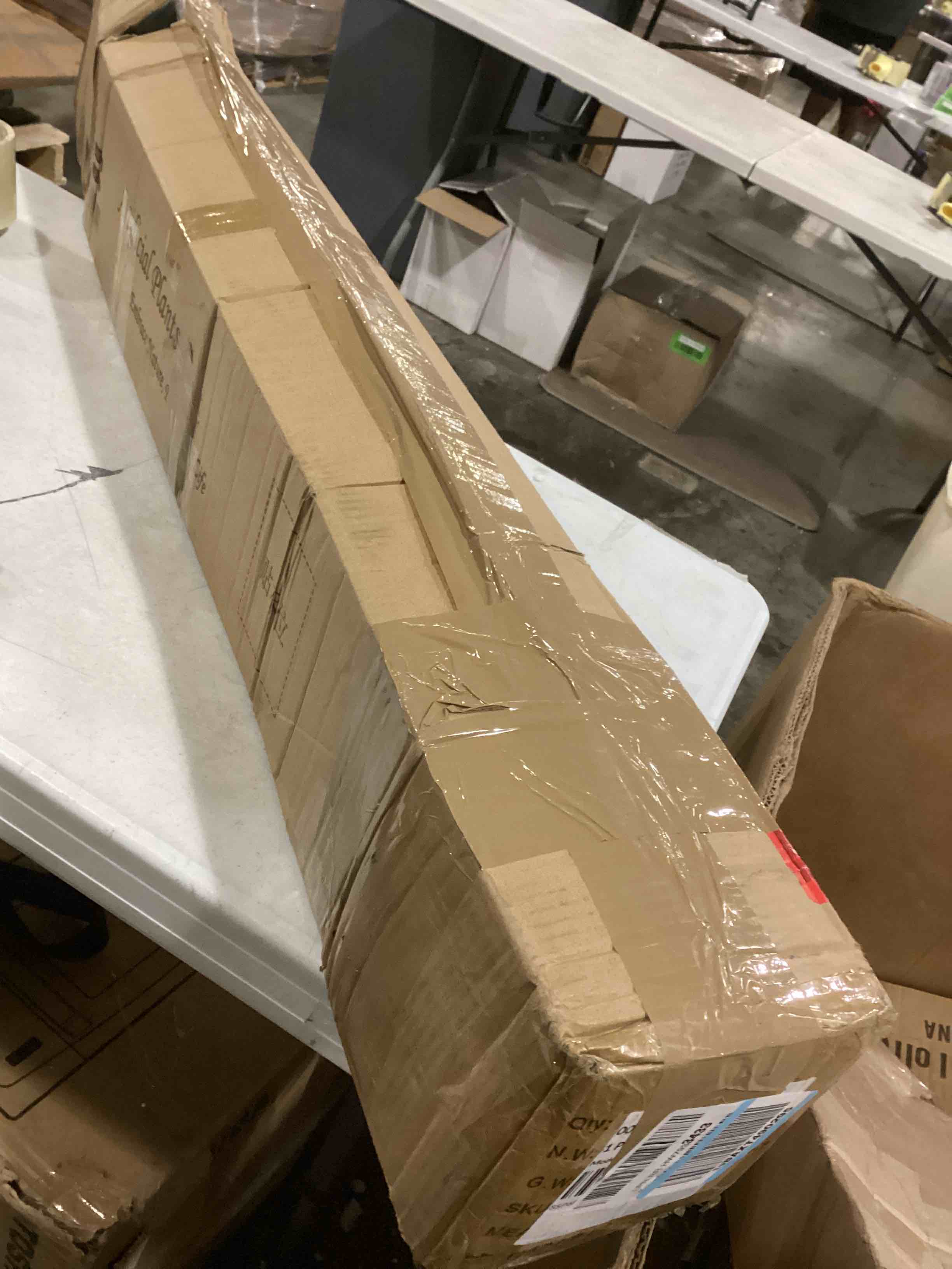 https://s3.amazonaws.com/lotting-images-prod/bidfta/BLU5876151_1718823409577.jpeg