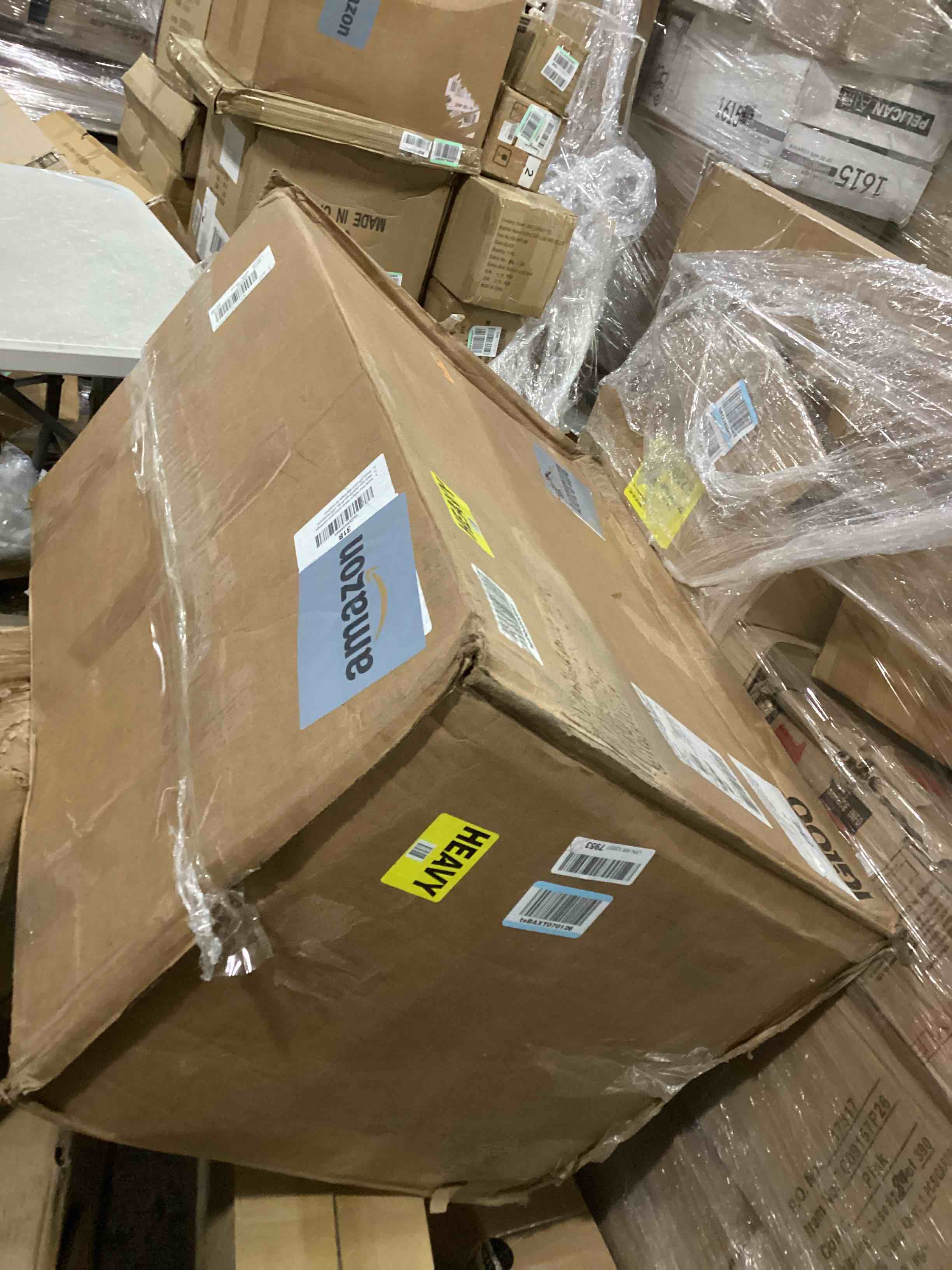 https://s3.amazonaws.com/lotting-images-prod/bidfta/BLU5876152_1718823511172.jpeg