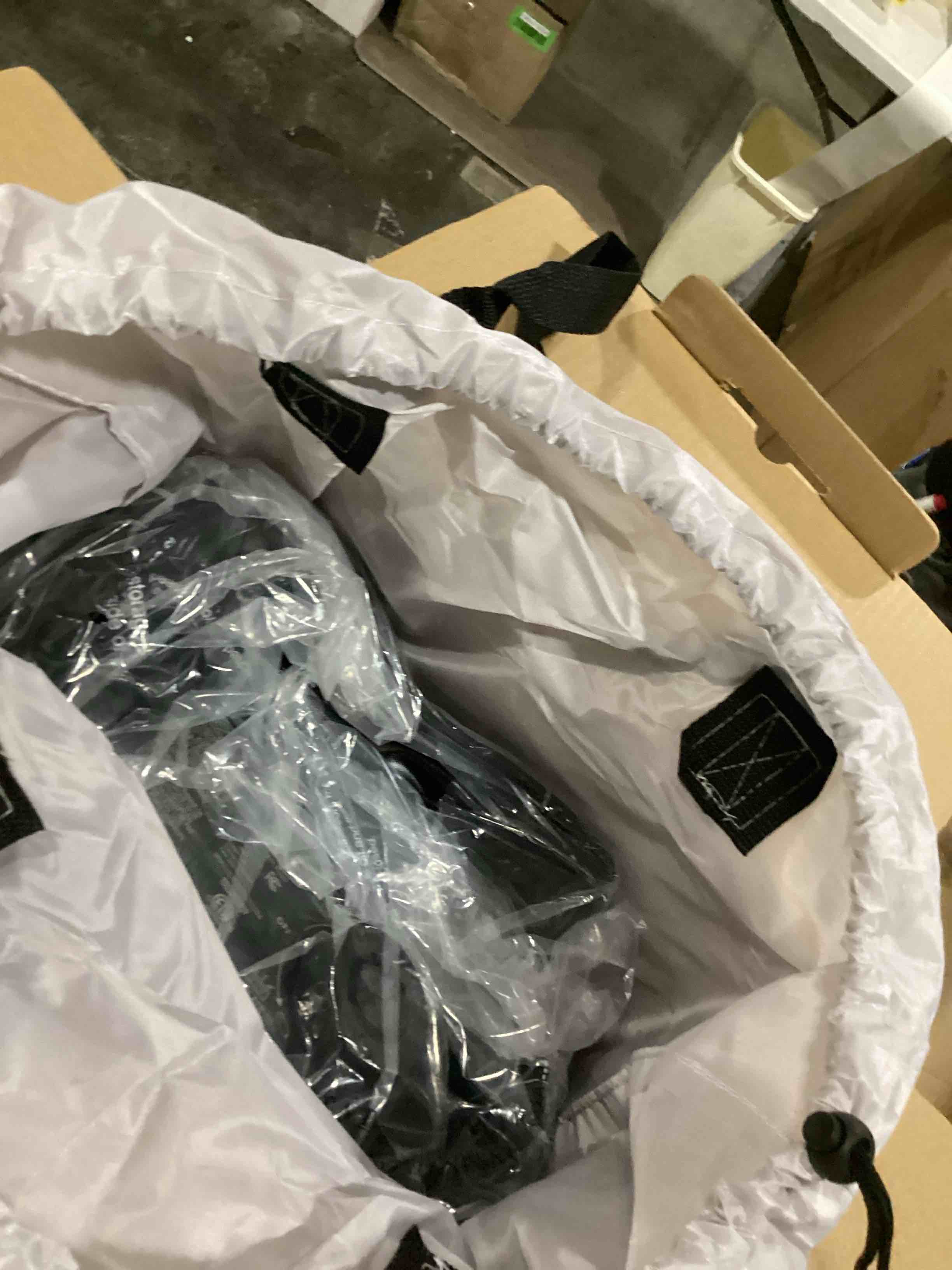 https://s3.amazonaws.com/lotting-images-prod/bidfta/BLU5876202_1718891014221.jpeg