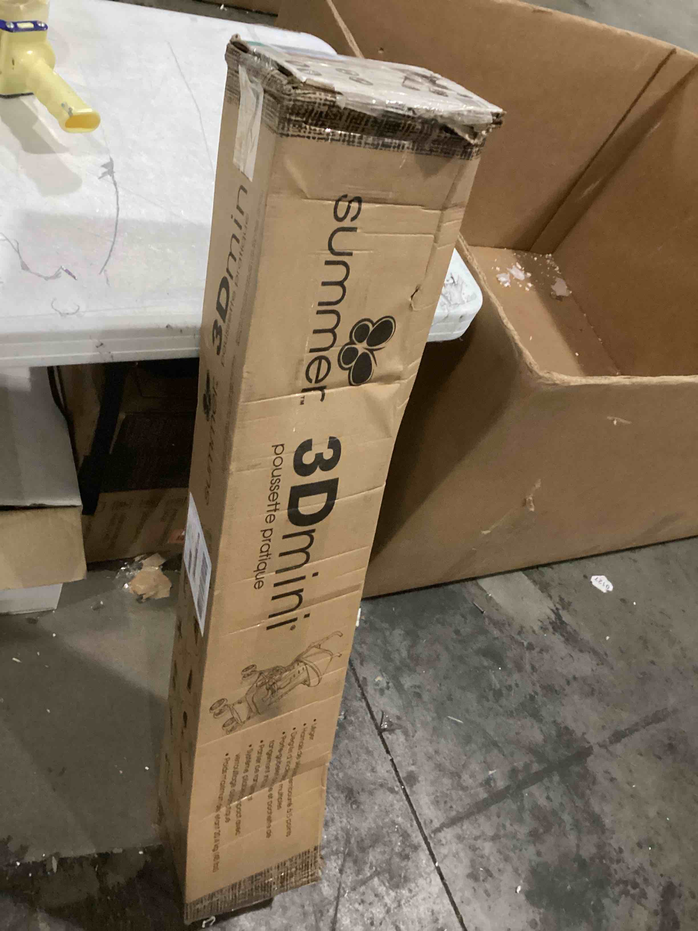 https://s3.amazonaws.com/lotting-images-prod/bidfta/BLU5876377_1719334763911.jpeg