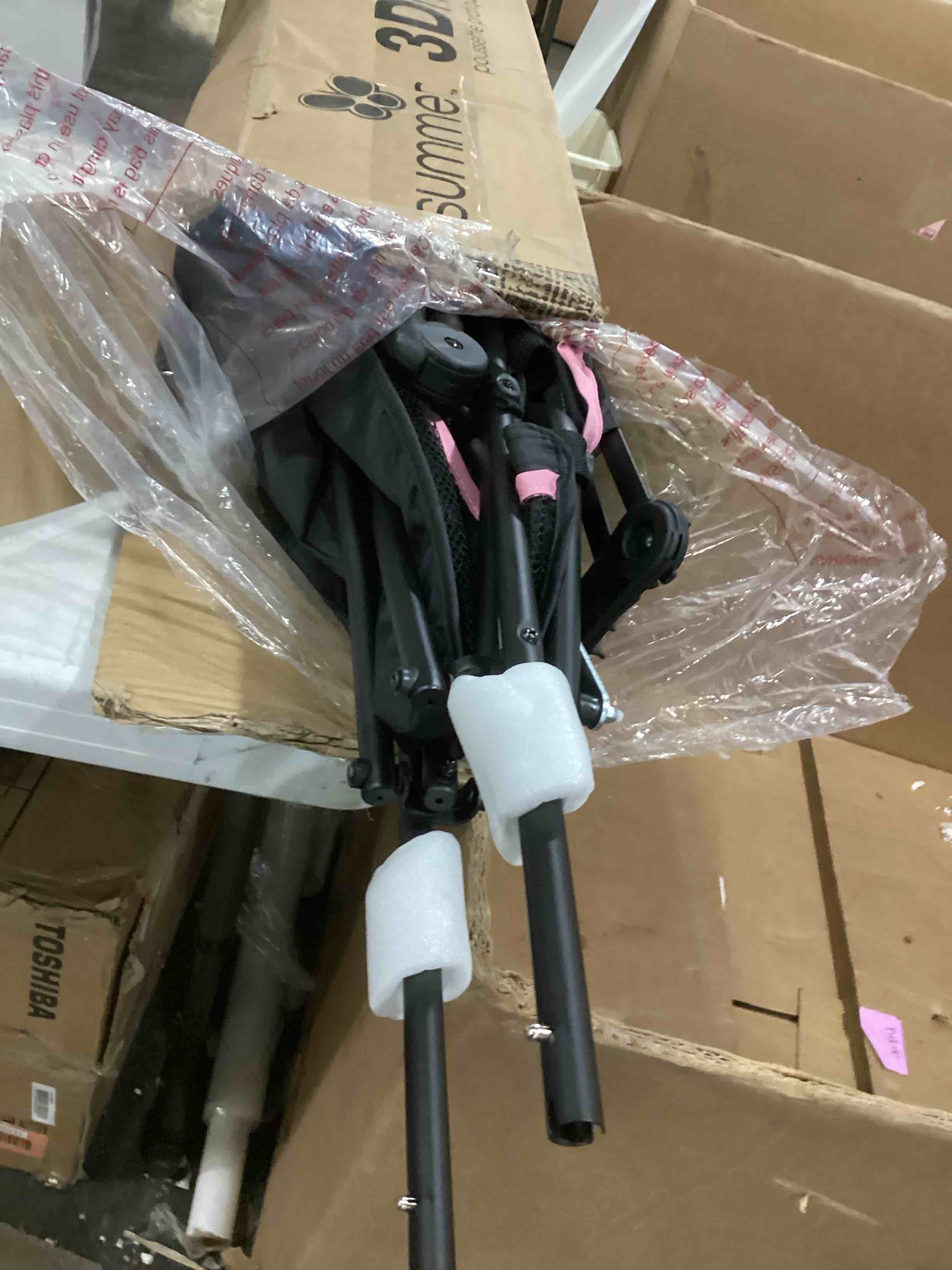 https://s3.amazonaws.com/lotting-images-prod/bidfta/BLU5876377_1719334826112.jpeg