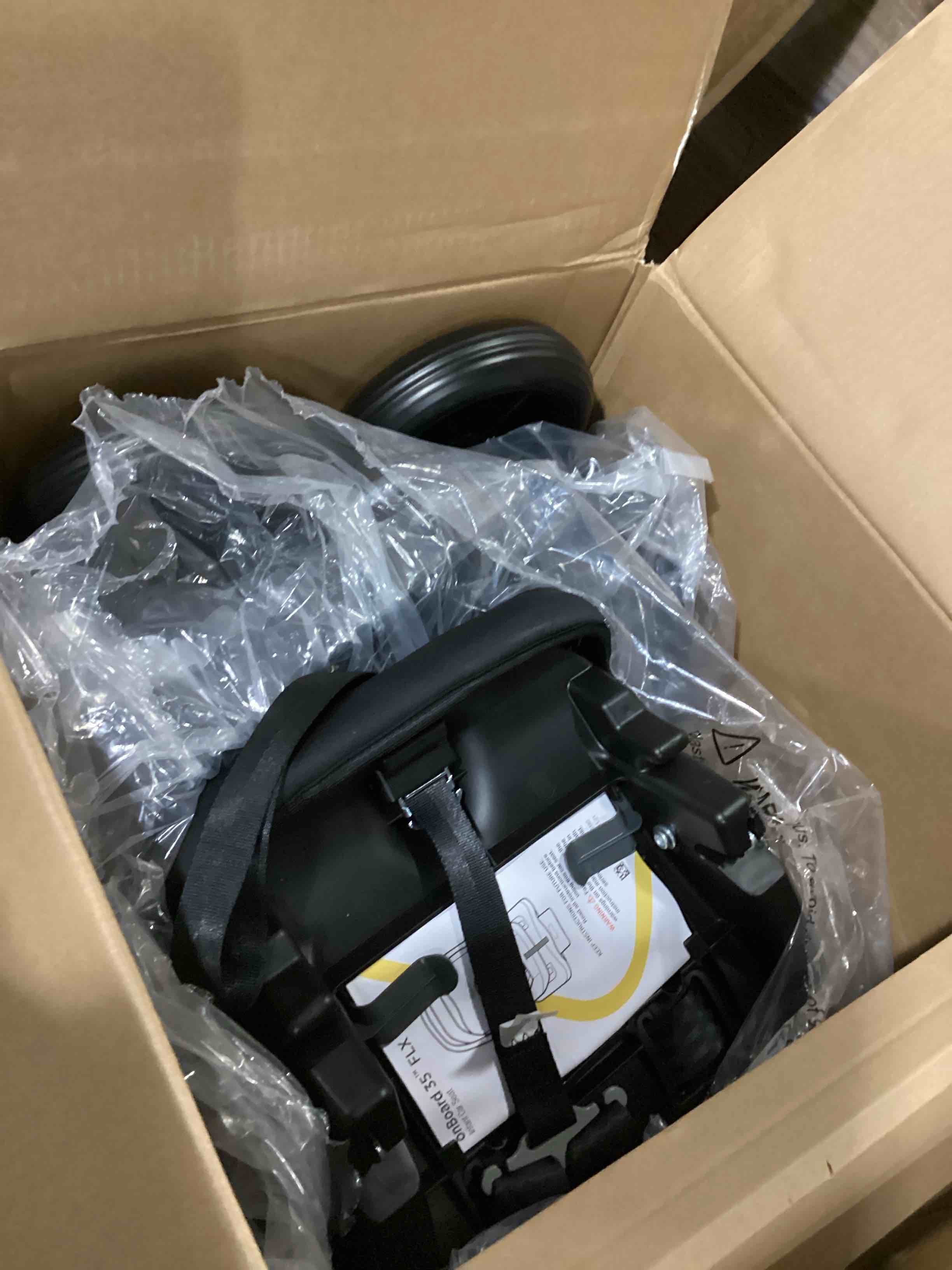 https://s3.amazonaws.com/lotting-images-prod/bidfta/BLU5876392_1719340568691.jpeg
