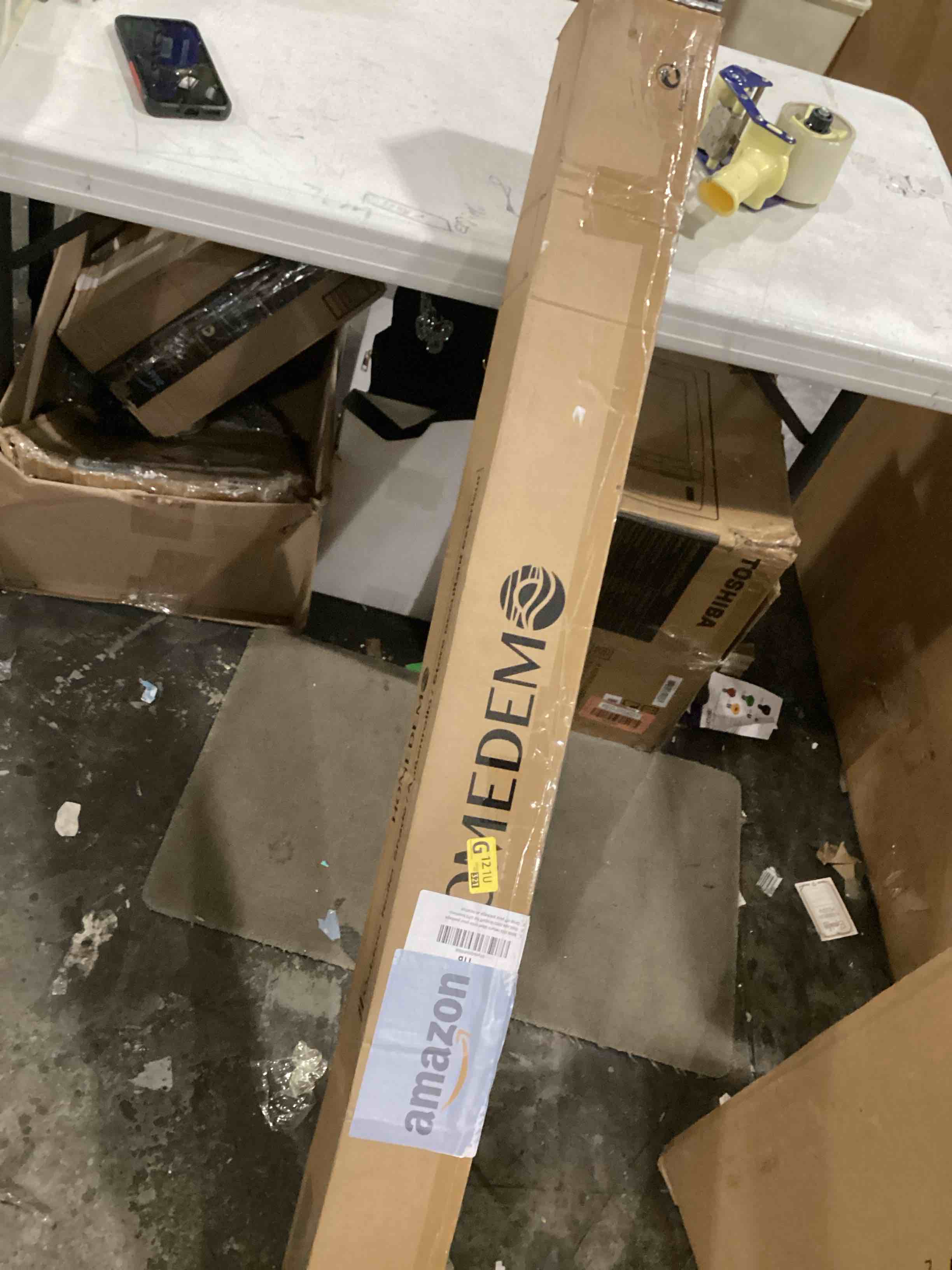 https://s3.amazonaws.com/lotting-images-prod/bidfta/BLU5876623_1719845448312.jpeg