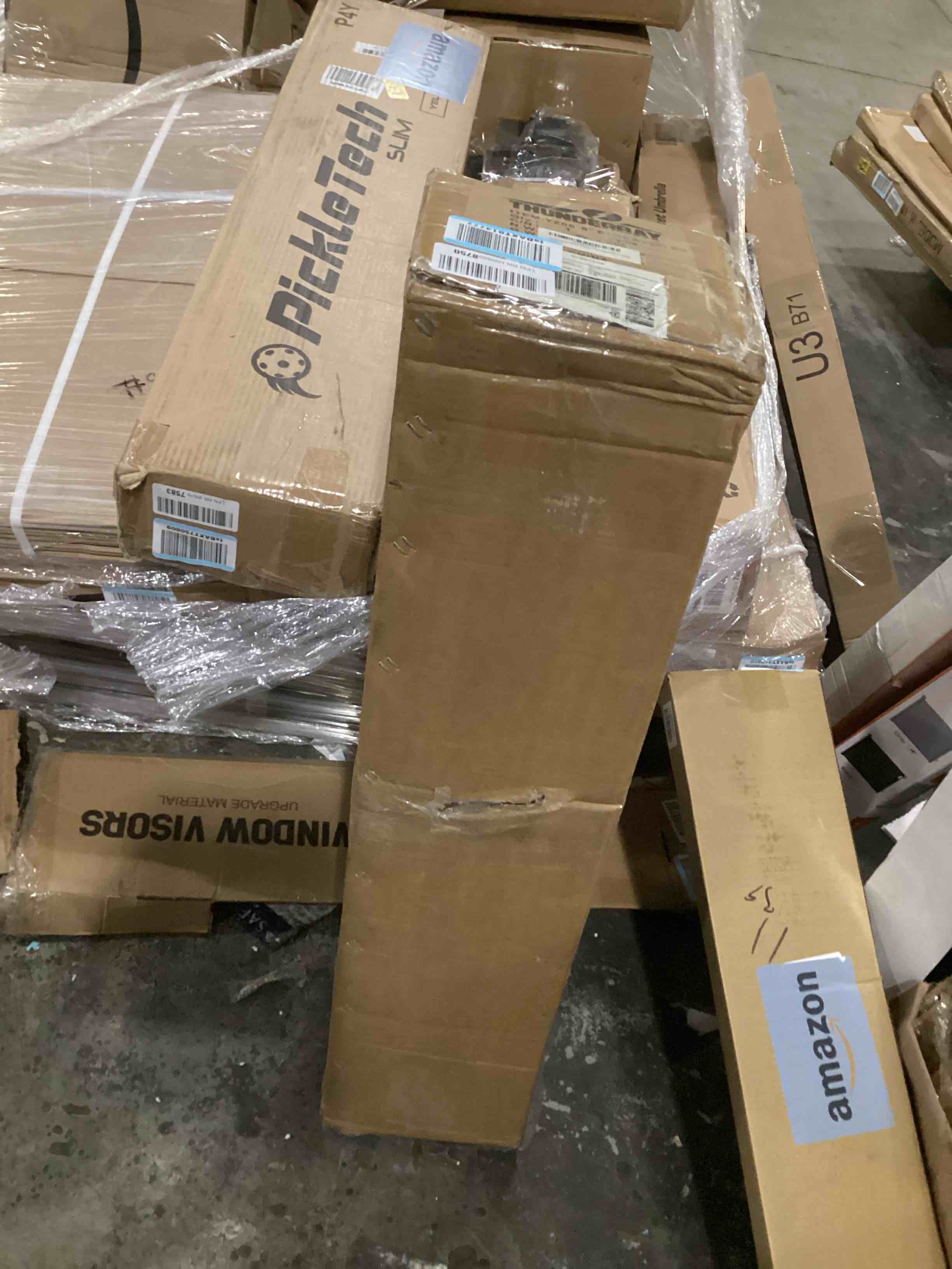 https://s3.amazonaws.com/lotting-images-prod/bidfta/BLU5876647_1719849454221.jpeg