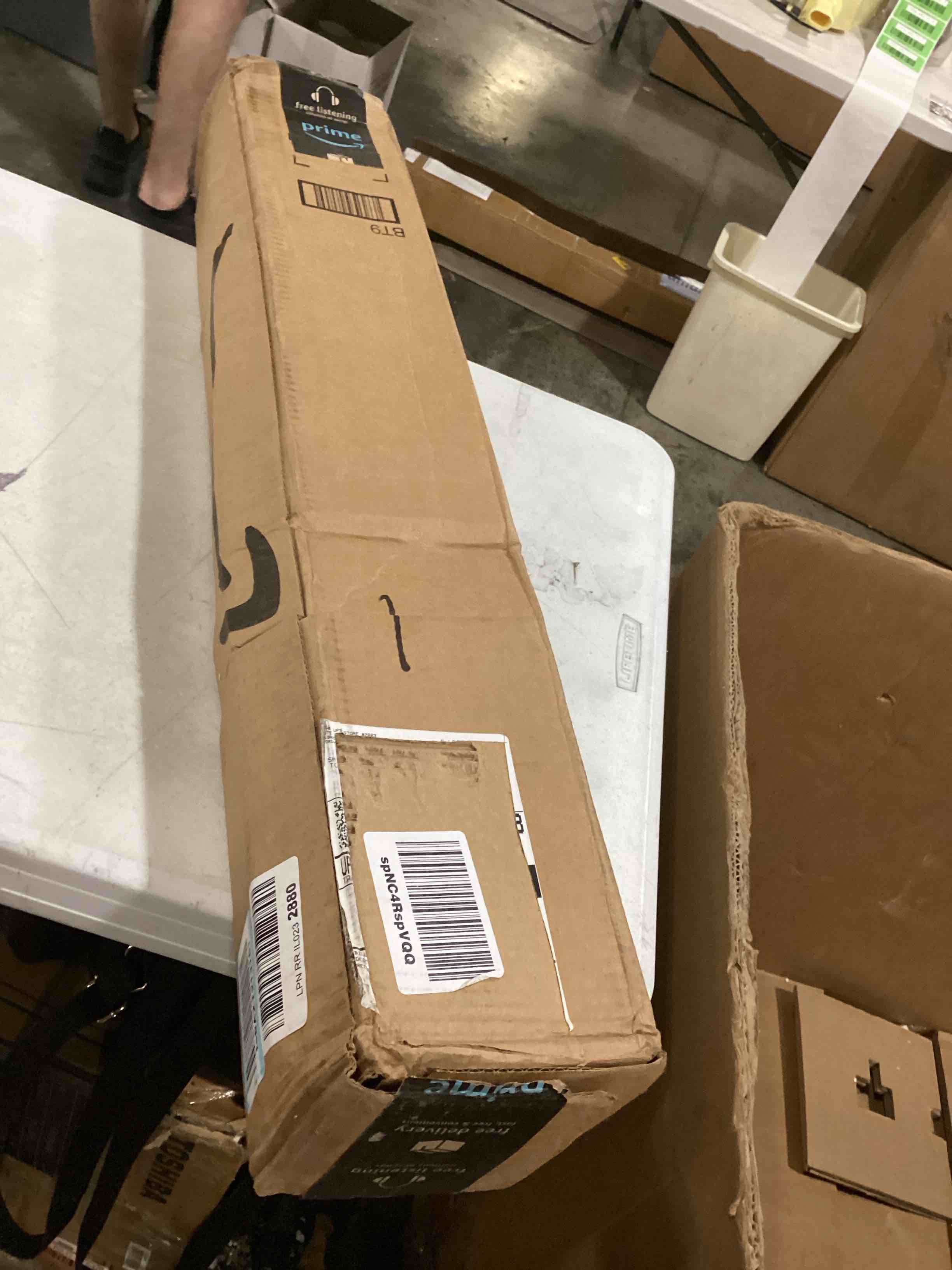 https://s3.amazonaws.com/lotting-images-prod/bidfta/BLU5876729_1719925899375.jpeg