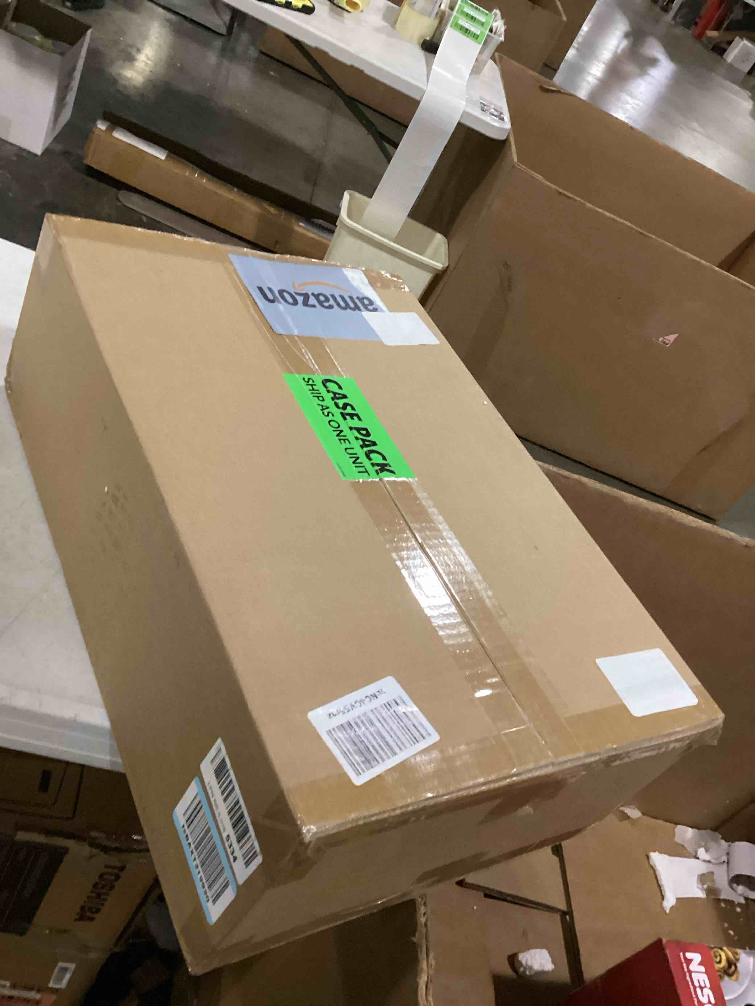 https://s3.amazonaws.com/lotting-images-prod/bidfta/BLU5876777_1719934282741.jpeg