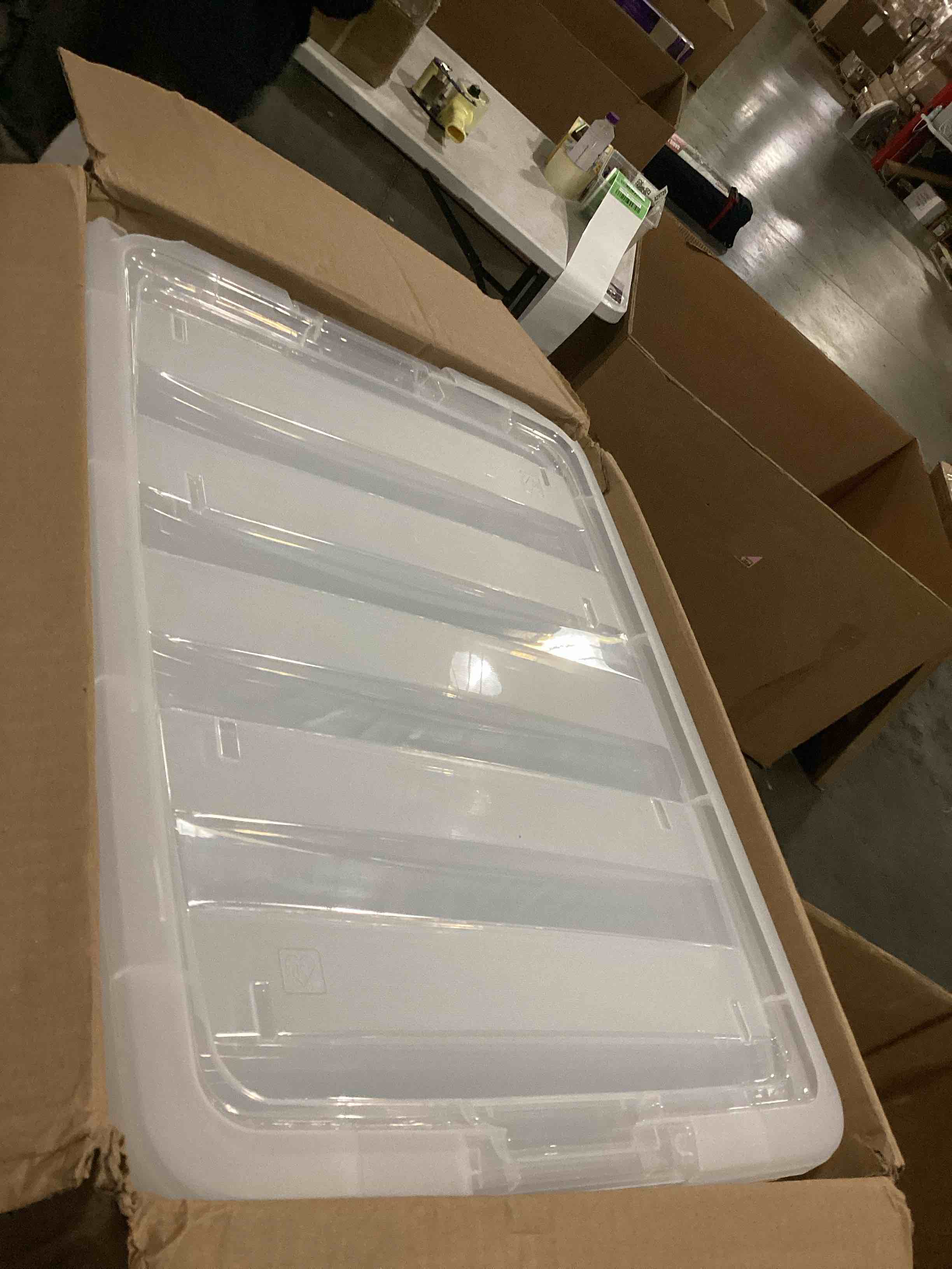 https://s3.amazonaws.com/lotting-images-prod/bidfta/BLU5877075_1720626392594.jpeg