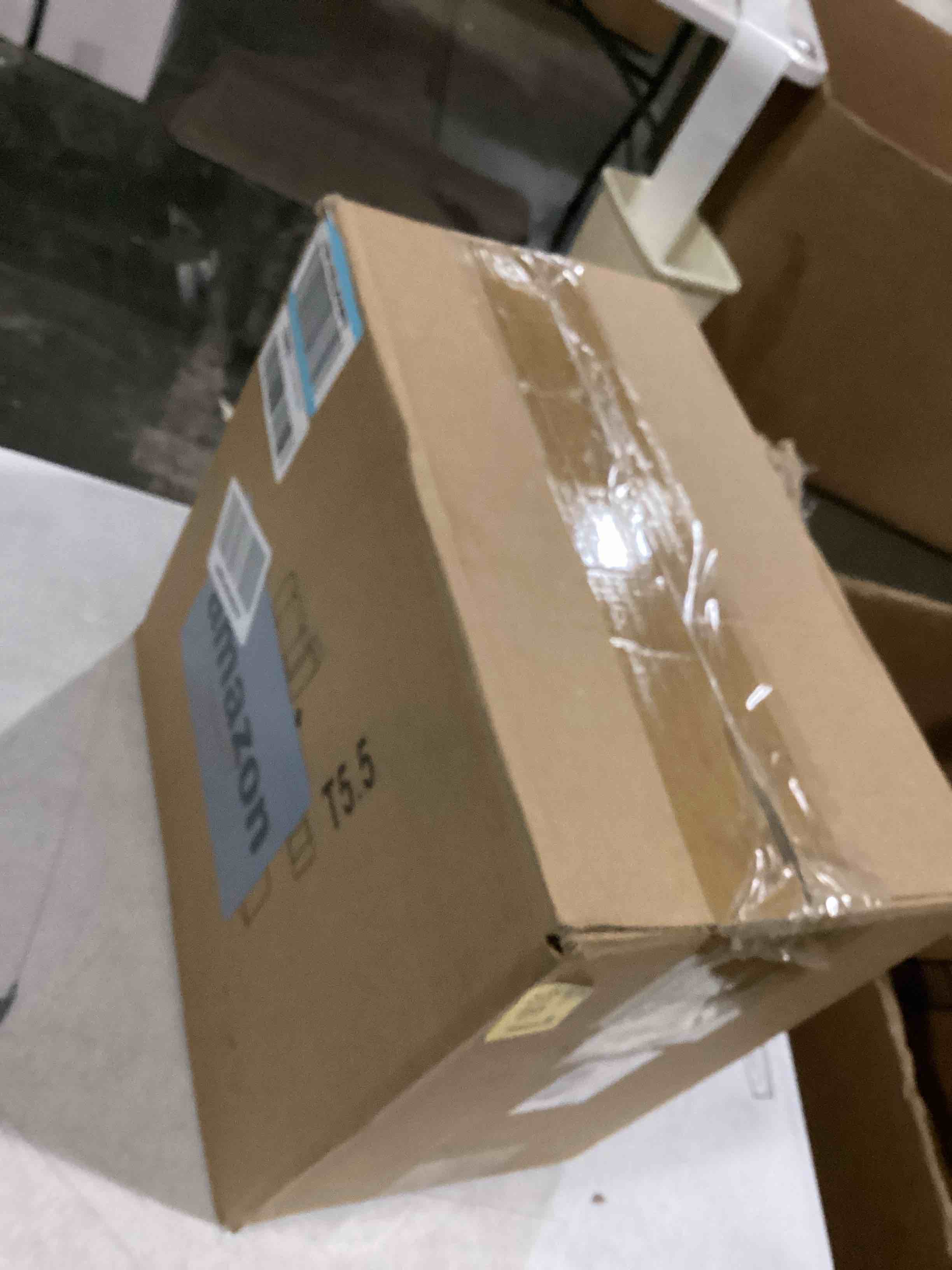 https://s3.amazonaws.com/lotting-images-prod/bidfta/BLU5877107_1720634153640.jpeg