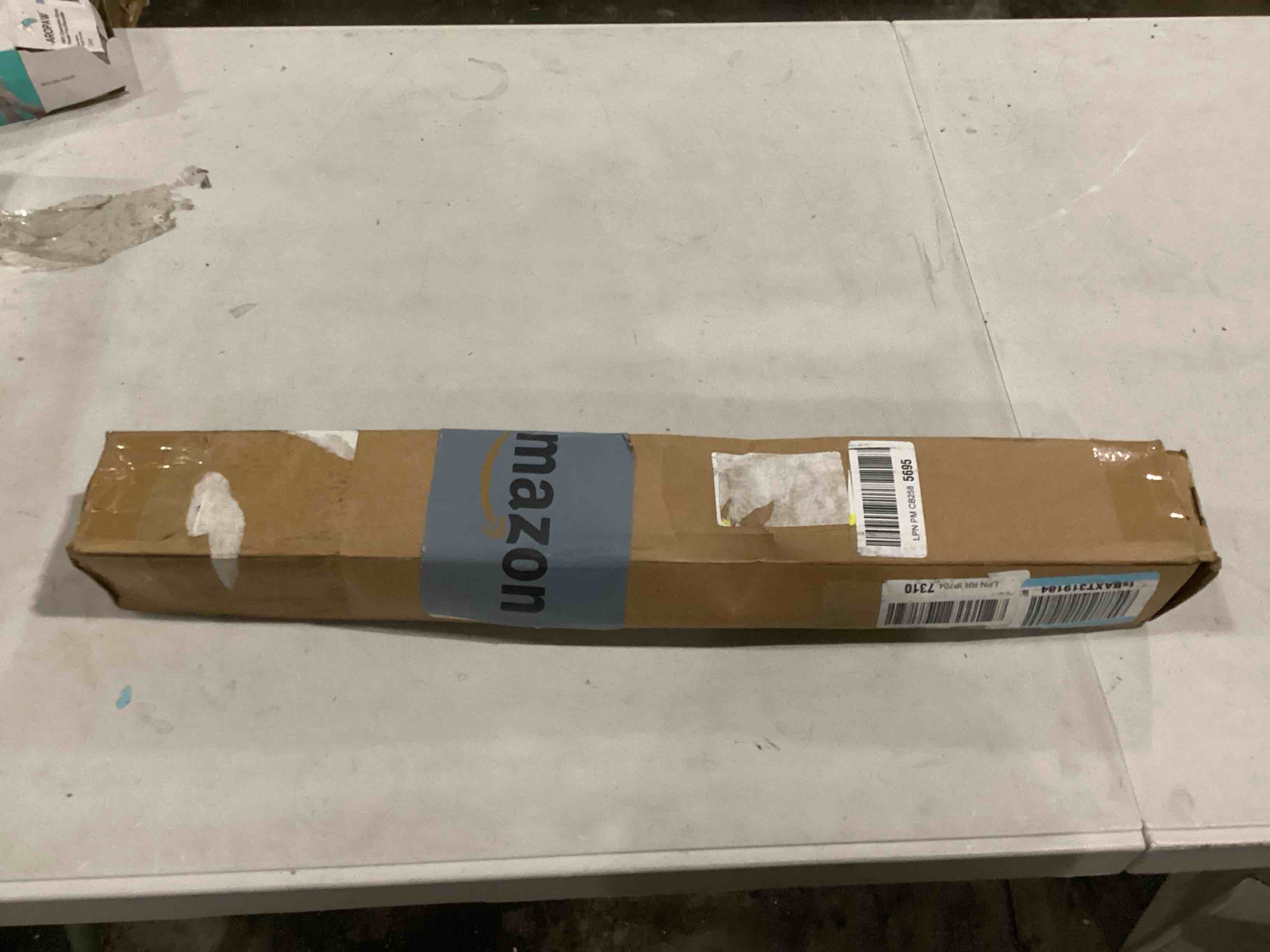 https://s3.amazonaws.com/lotting-images-prod/bidfta/BLU5877381_1721314078781.jpeg
