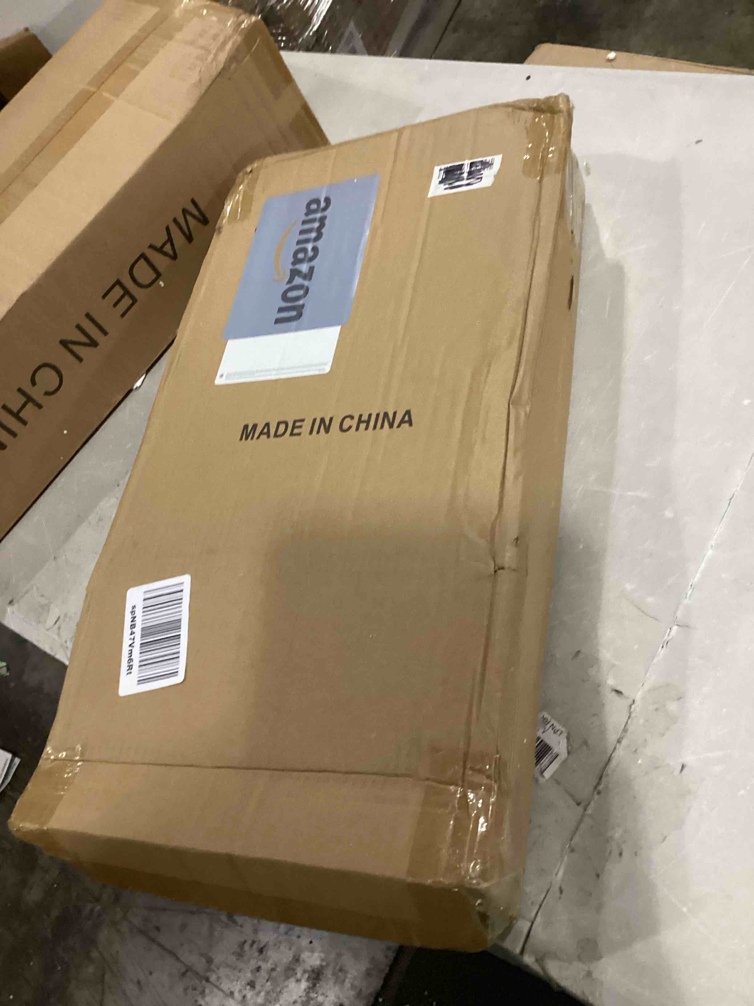https://s3.amazonaws.com/lotting-images-prod/bidfta/BLU5877617_1718106790039.jpeg