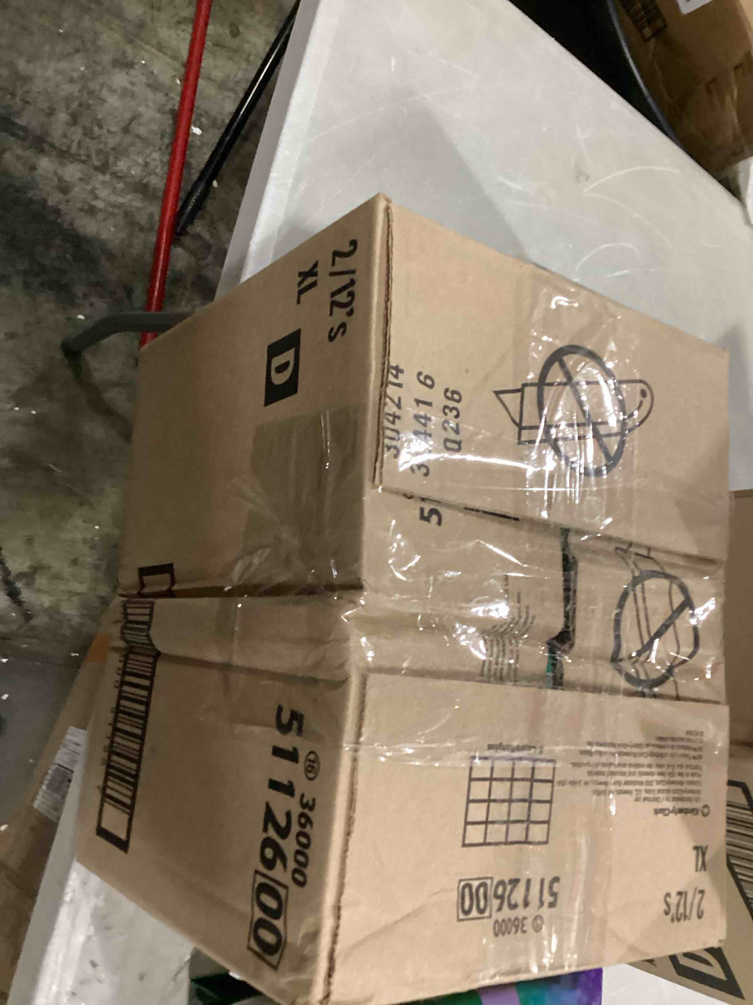 https://s3.amazonaws.com/lotting-images-prod/bidfta/BLU5877634_1718110318073.jpeg