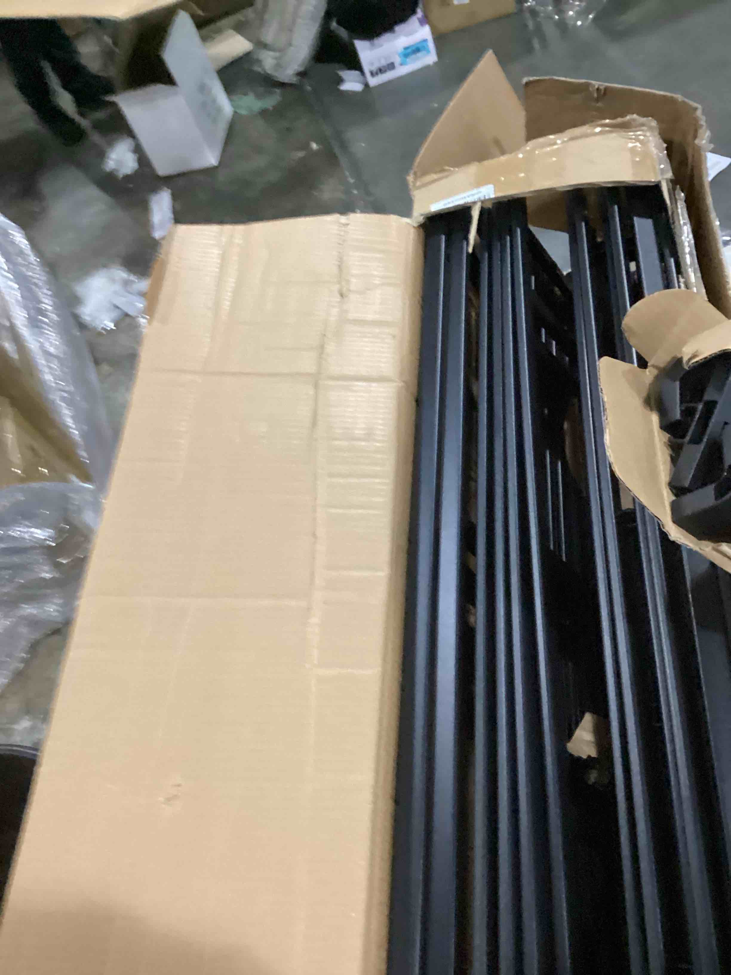 https://s3.amazonaws.com/lotting-images-prod/bidfta/BLU5877675_1718124265810.jpeg
