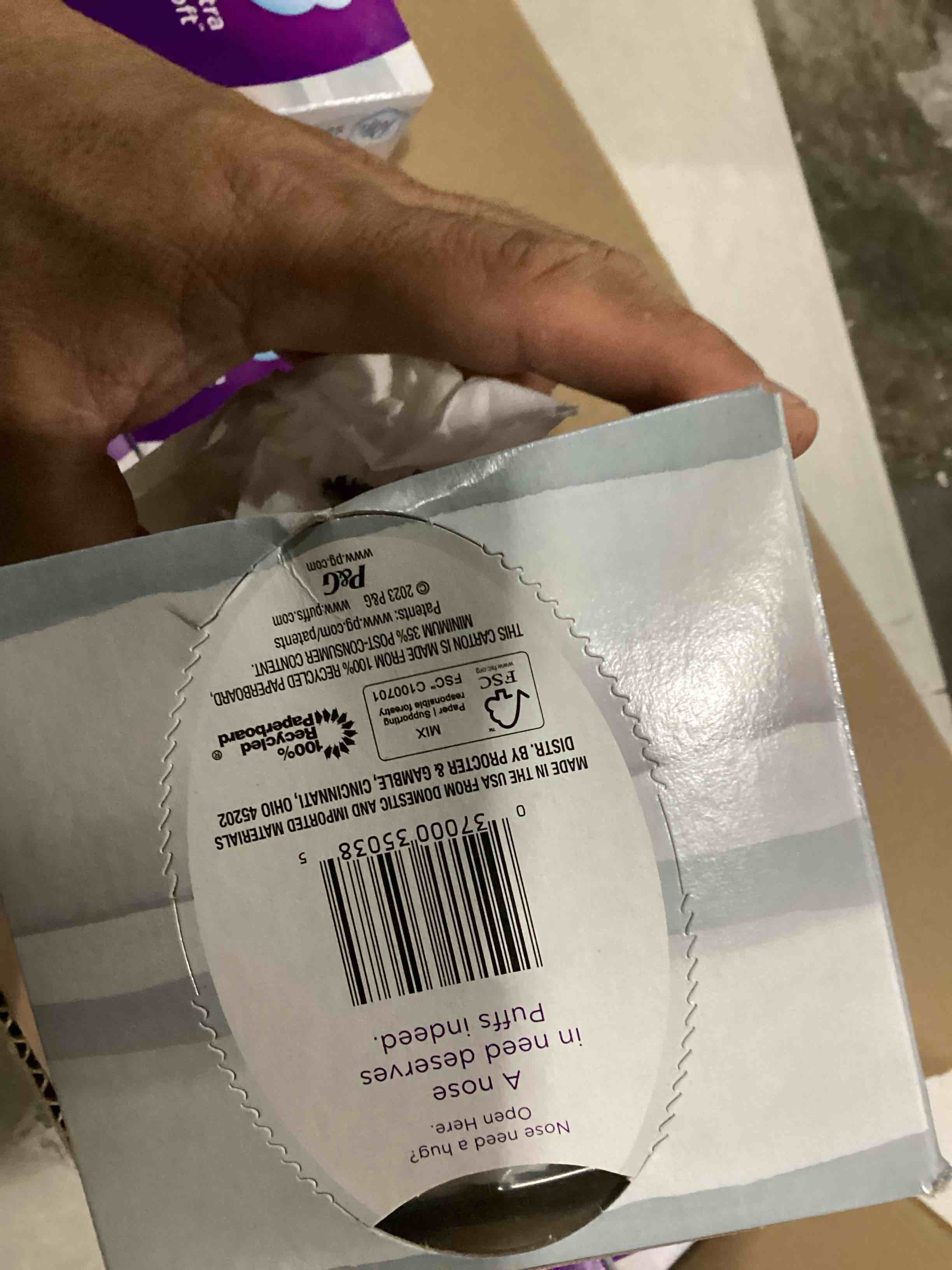 https://s3.amazonaws.com/lotting-images-prod/bidfta/BLU5878124_1718391356459.jpeg