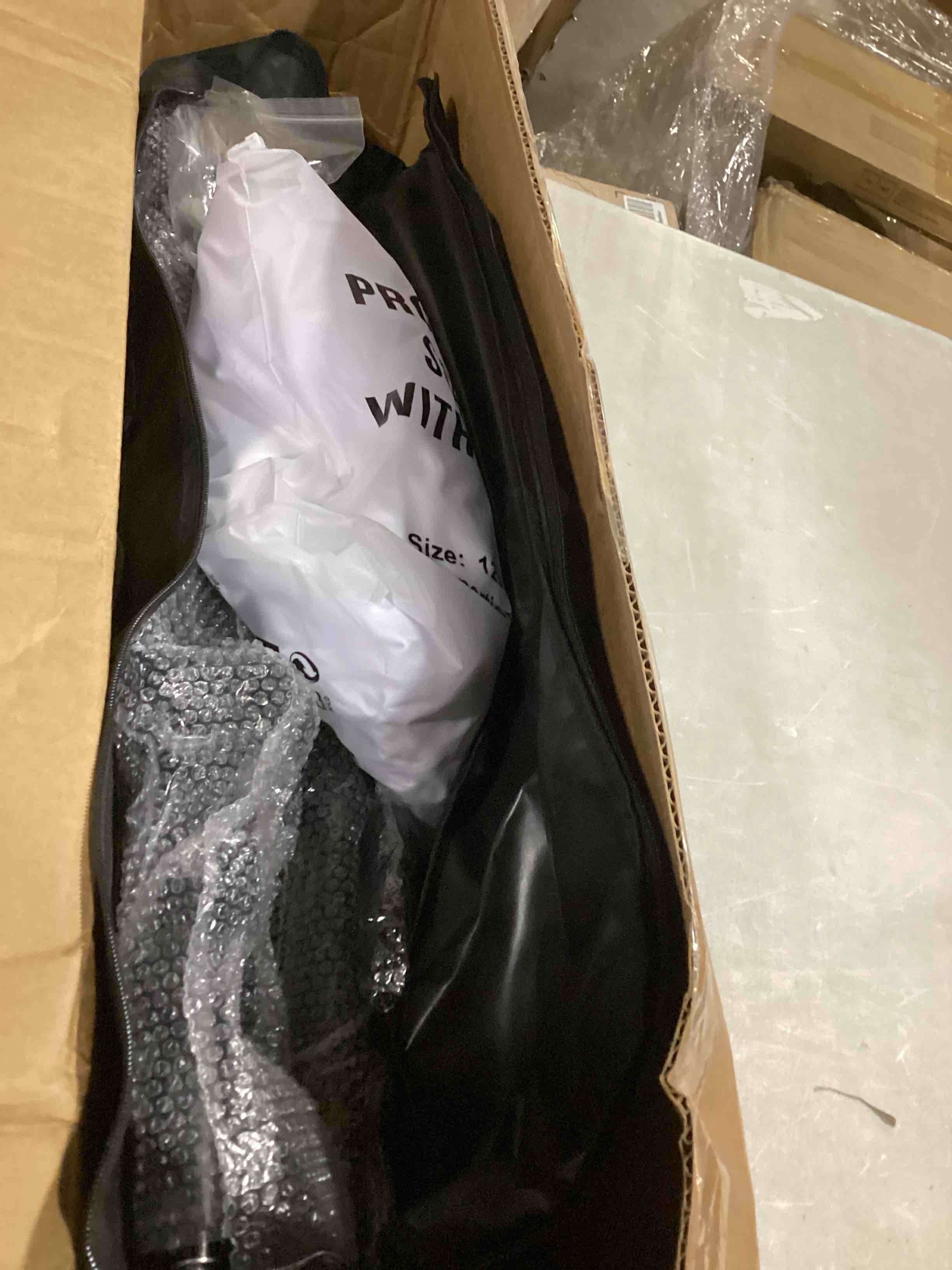 https://s3.amazonaws.com/lotting-images-prod/bidfta/BLU5879191_1724155369922.jpeg