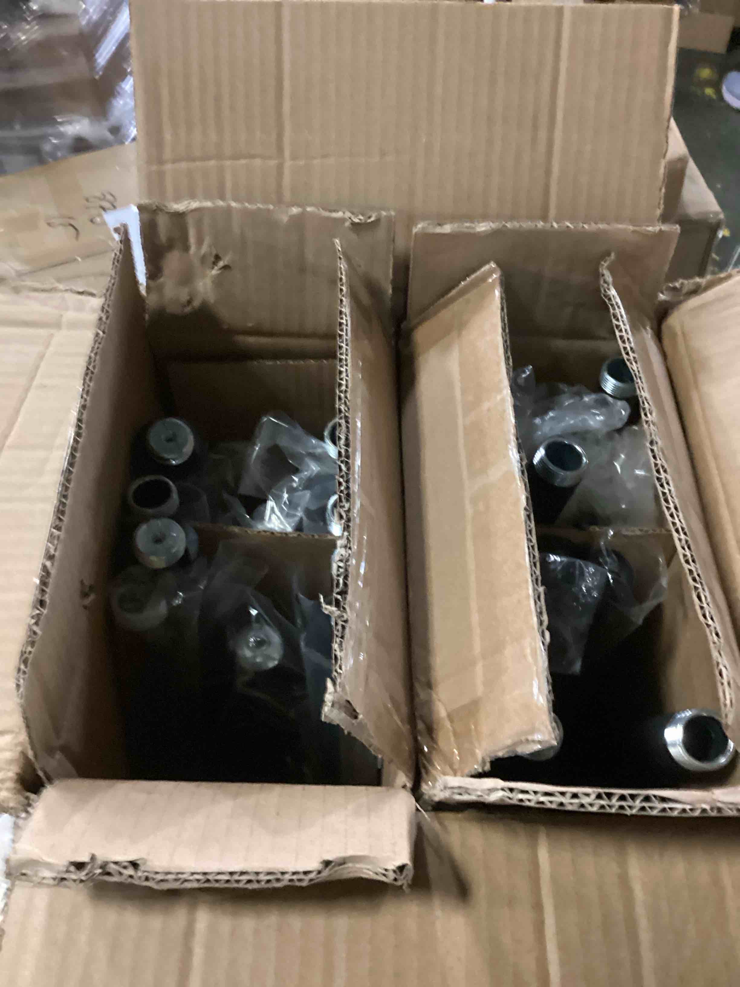 https://s3.amazonaws.com/lotting-images-prod/bidfta/BLU5880529_1718283876224.jpeg