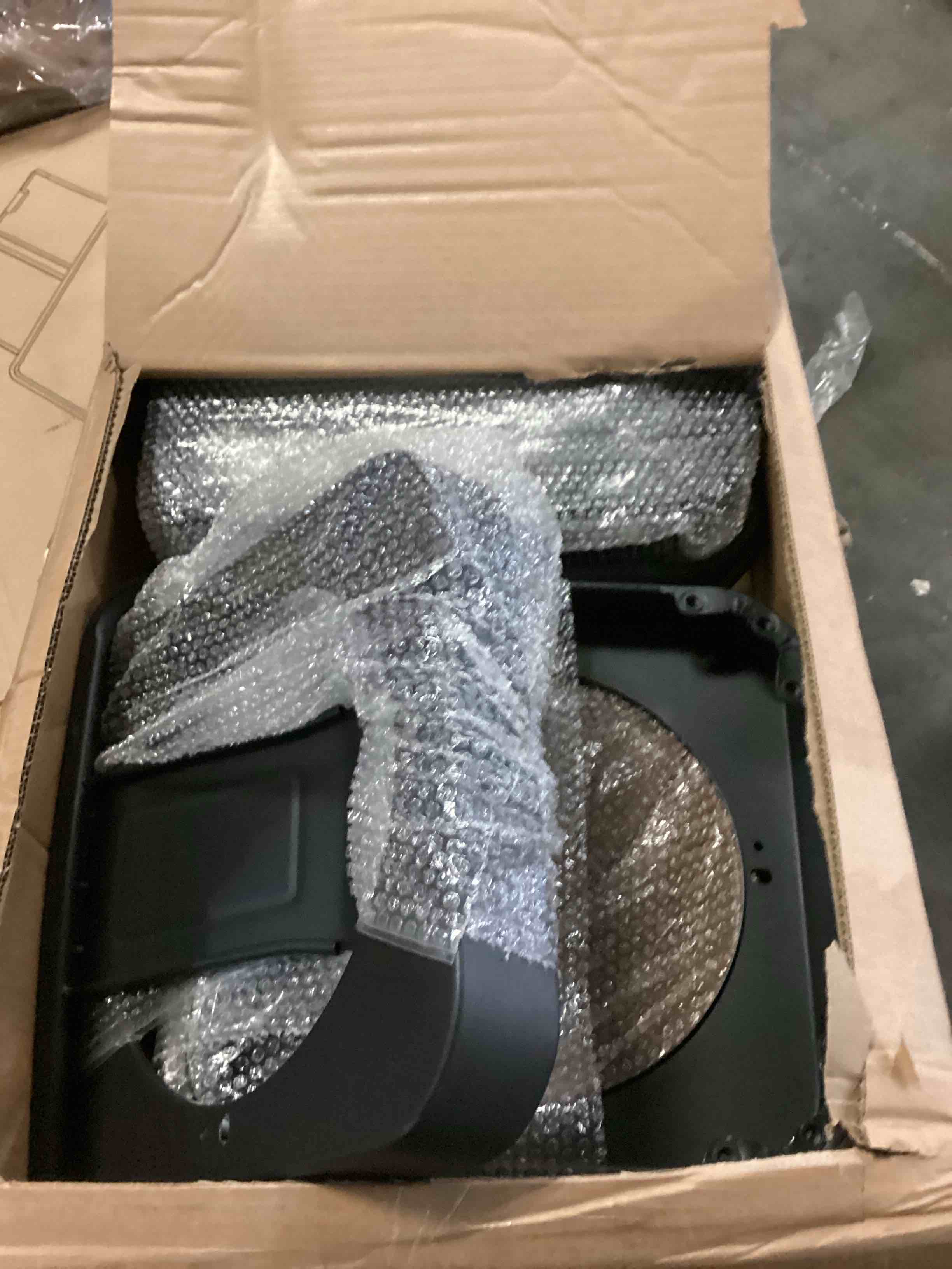 https://s3.amazonaws.com/lotting-images-prod/bidfta/BLU5881074_1718630384751.jpeg