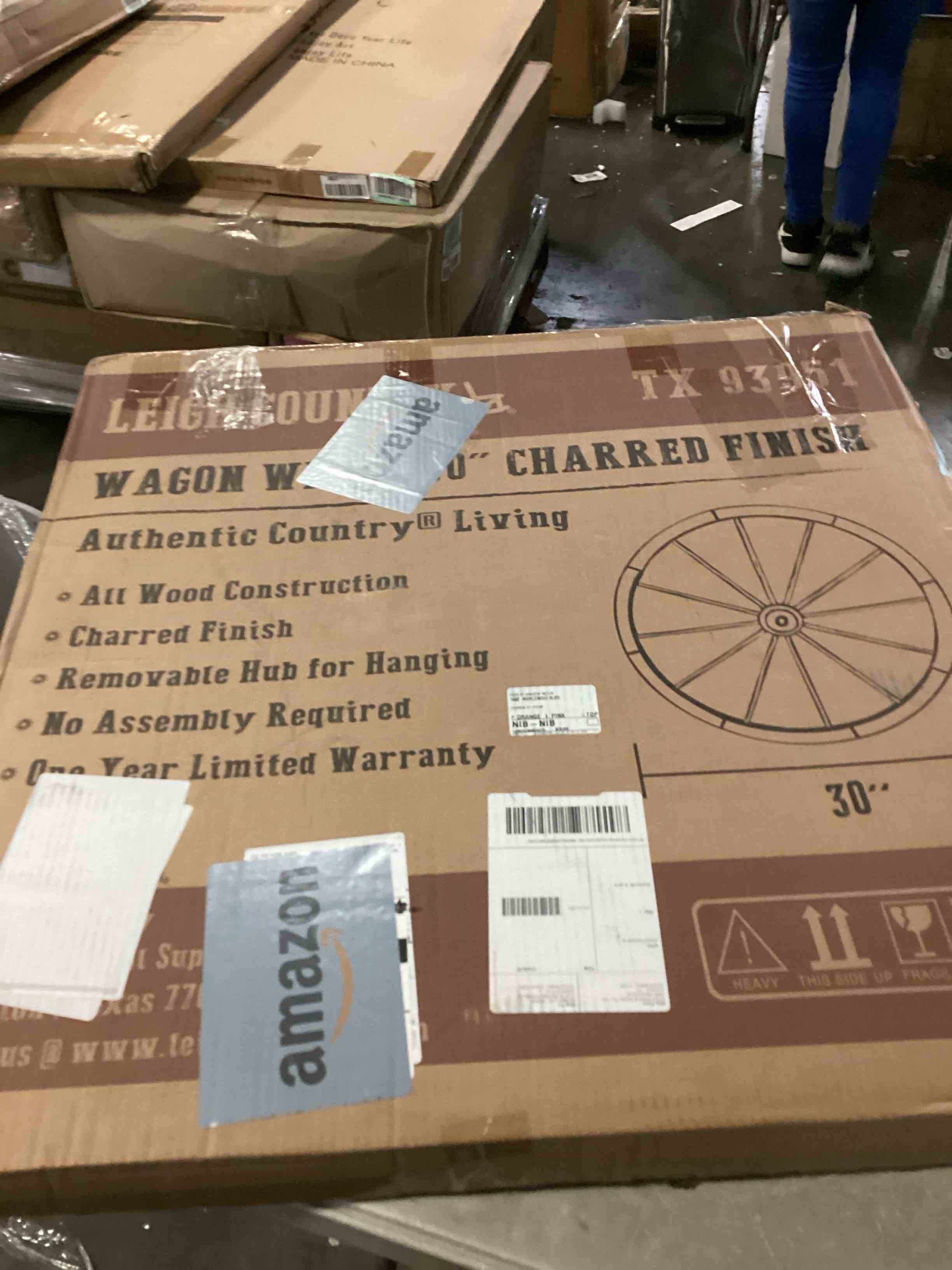 https://s3.amazonaws.com/lotting-images-prod/bidfta/BLU5881437_1718807156182.jpeg