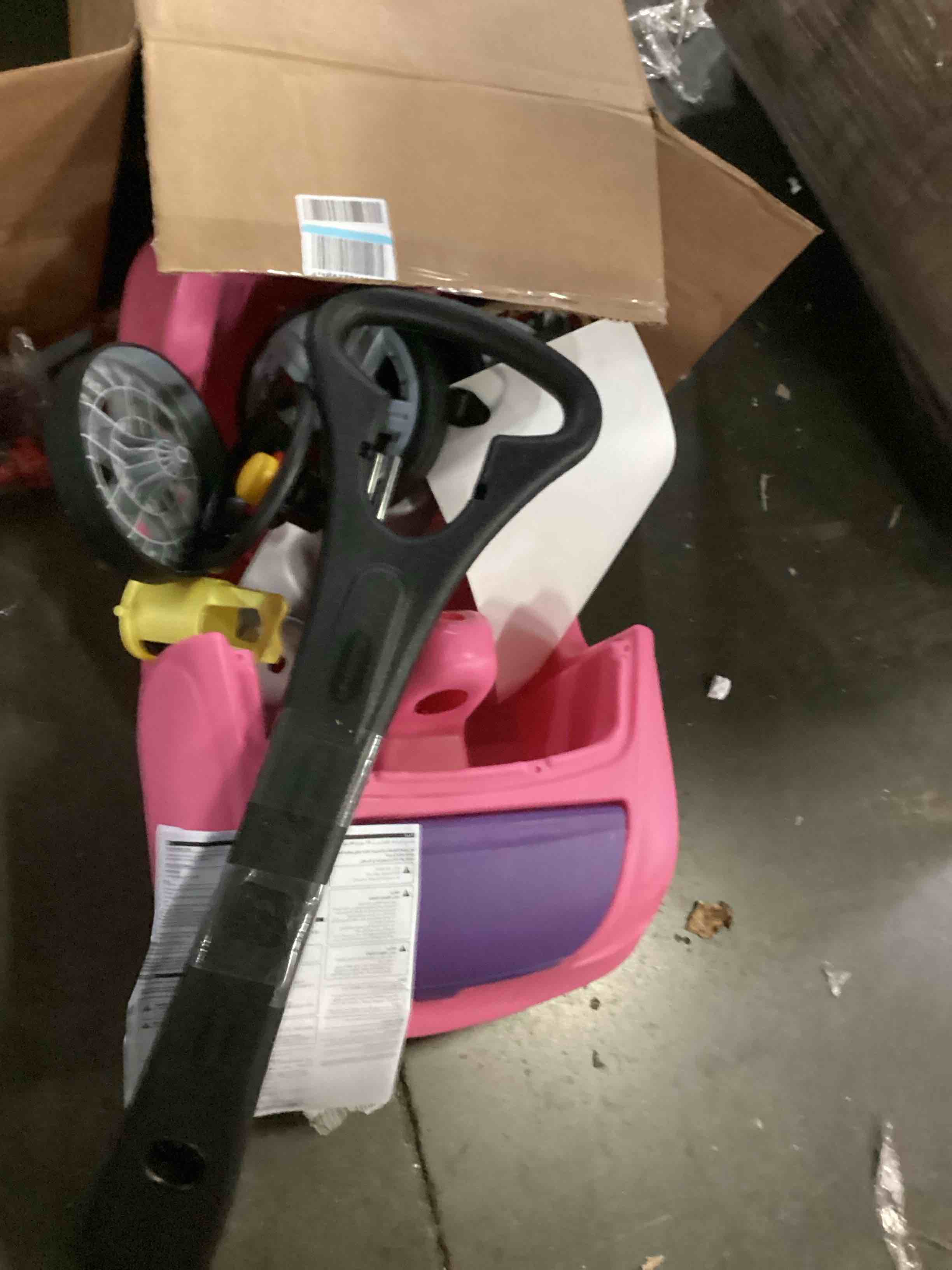 https://s3.amazonaws.com/lotting-images-prod/bidfta/BLU5881439_1718807475276.jpeg