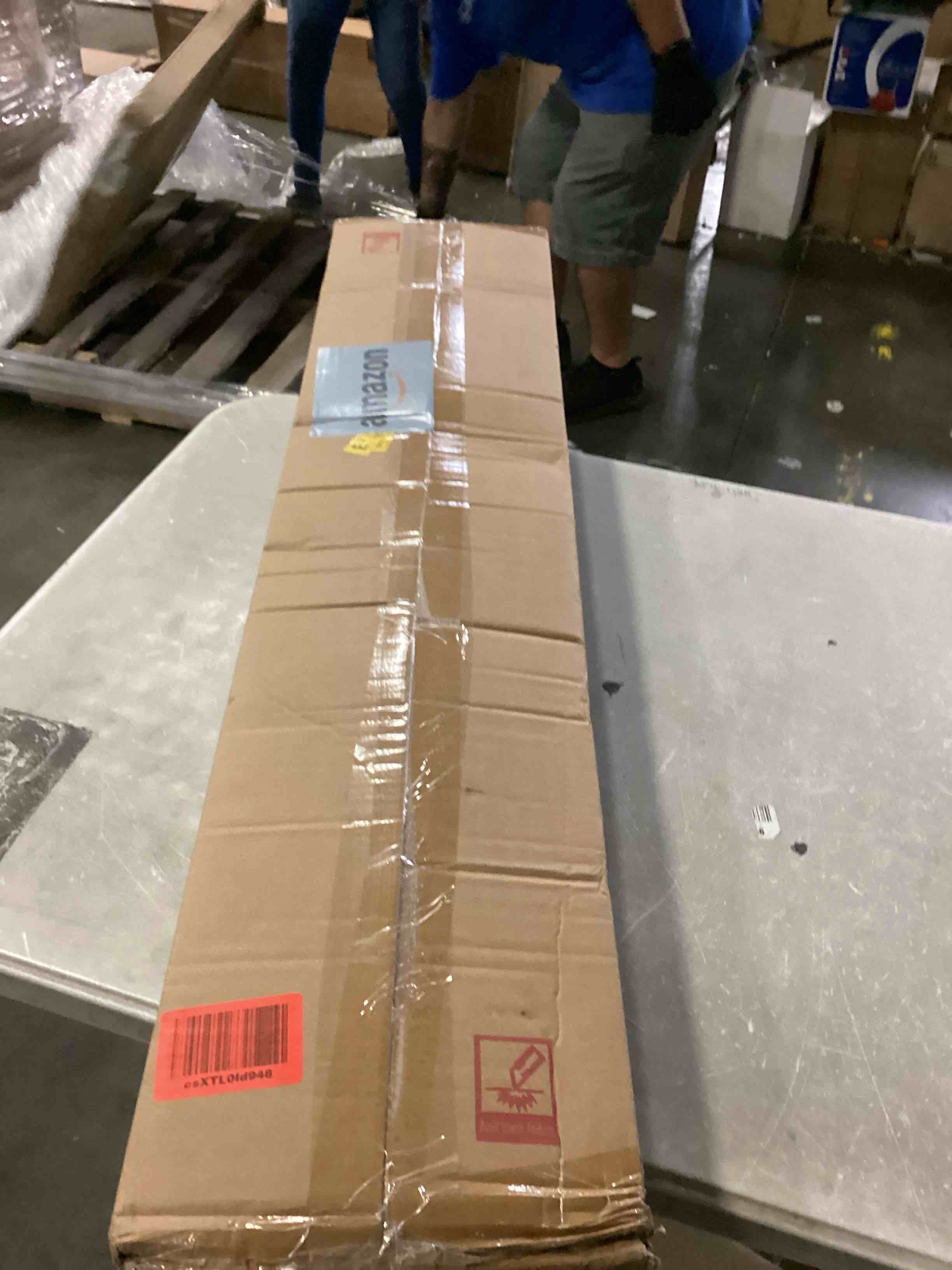 https://s3.amazonaws.com/lotting-images-prod/bidfta/BLU5881447_1718808649350.jpeg