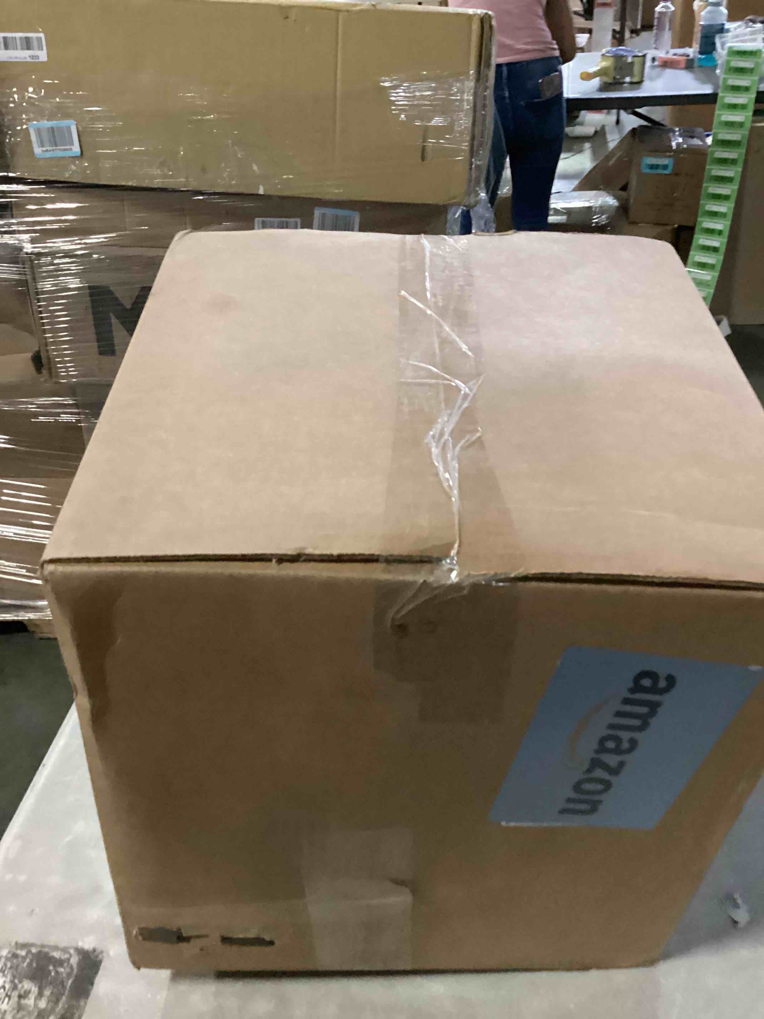 https://s3.amazonaws.com/lotting-images-prod/bidfta/BLU5881769_1718973499578.jpeg