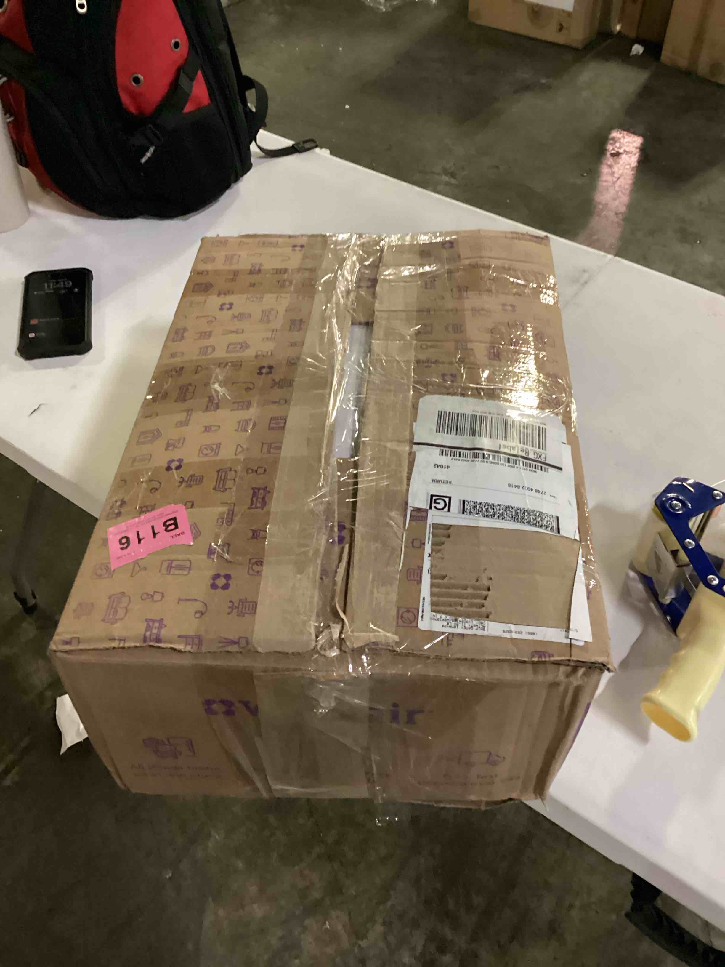 https://s3.amazonaws.com/lotting-images-prod/bidfta/BLU5883465_1718984942541.jpeg