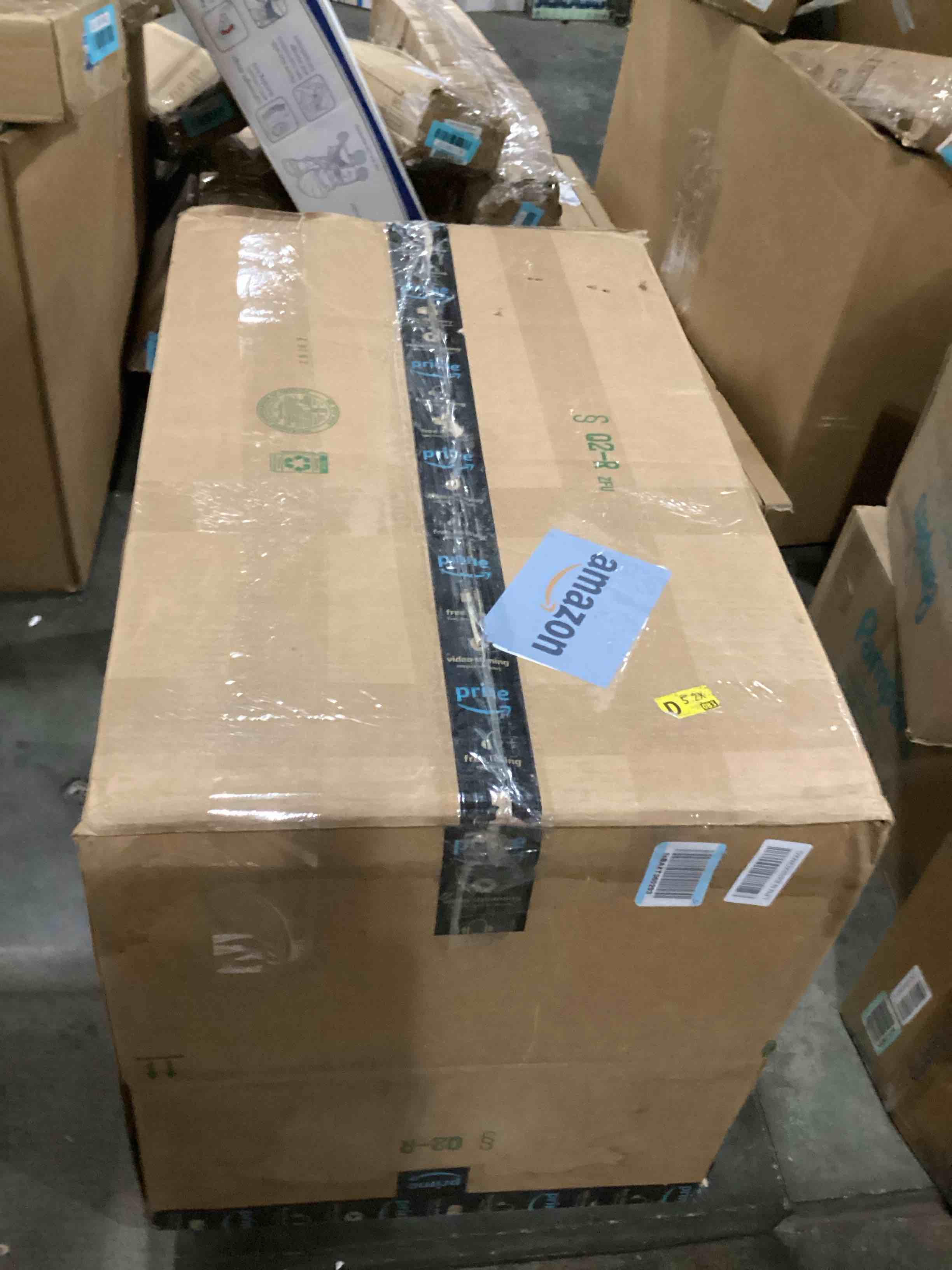https://s3.amazonaws.com/lotting-images-prod/bidfta/BLU5883730_1723814536717.jpeg